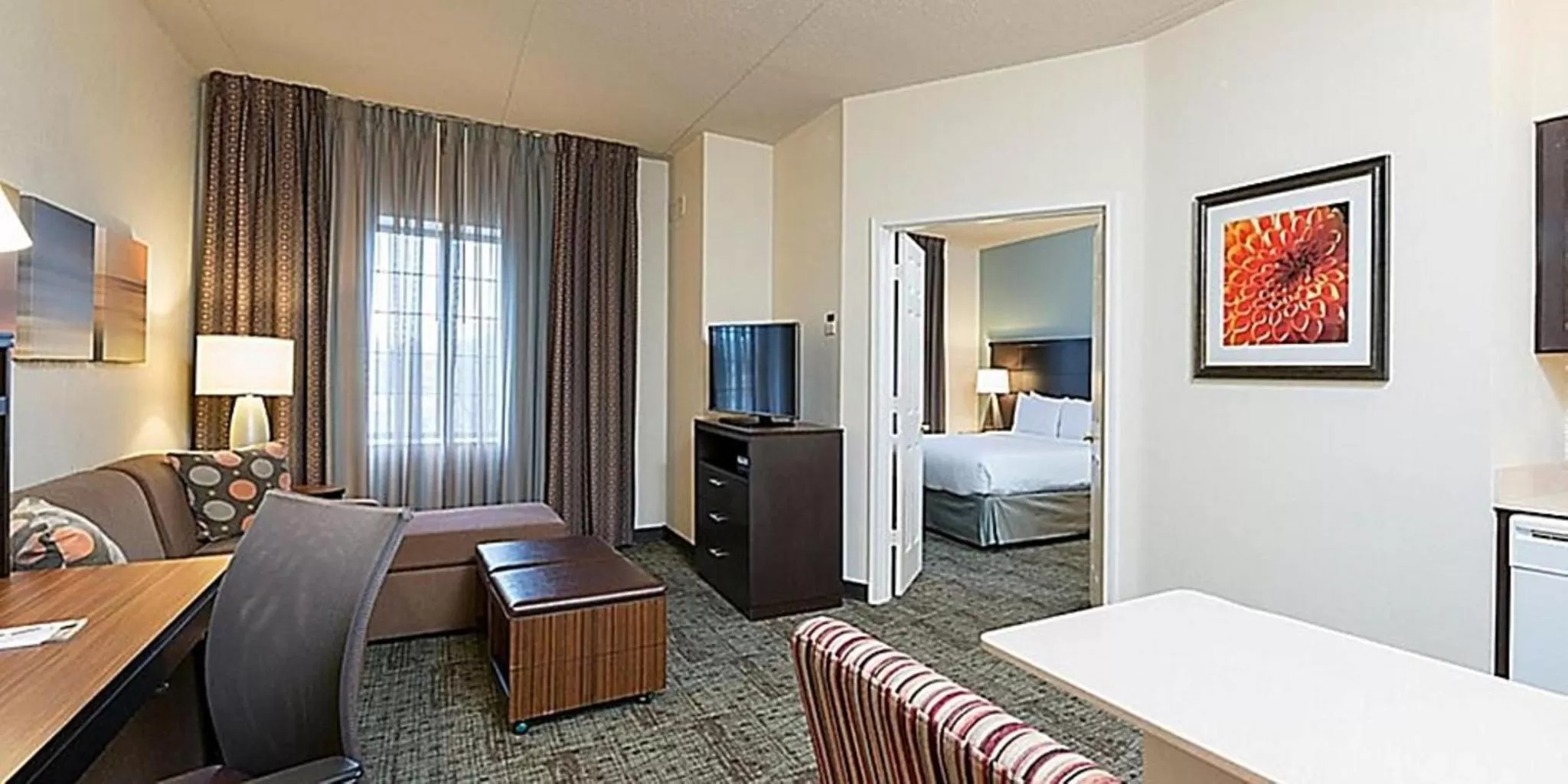 King Suite - Non-Smoking in Staybridge Suites Lincolnshire, an IHG Hotel