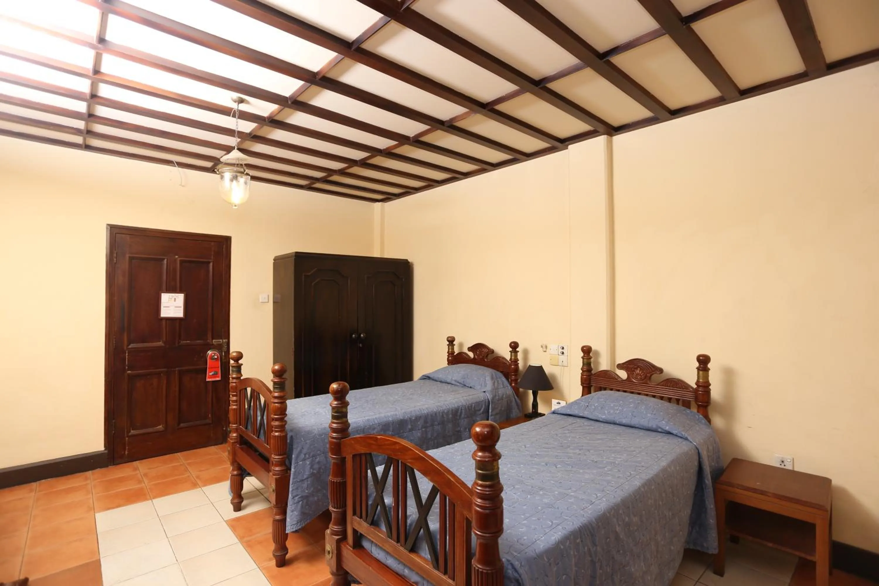 Budget Twin Room - single occupancy in Grand Oriental Hotel