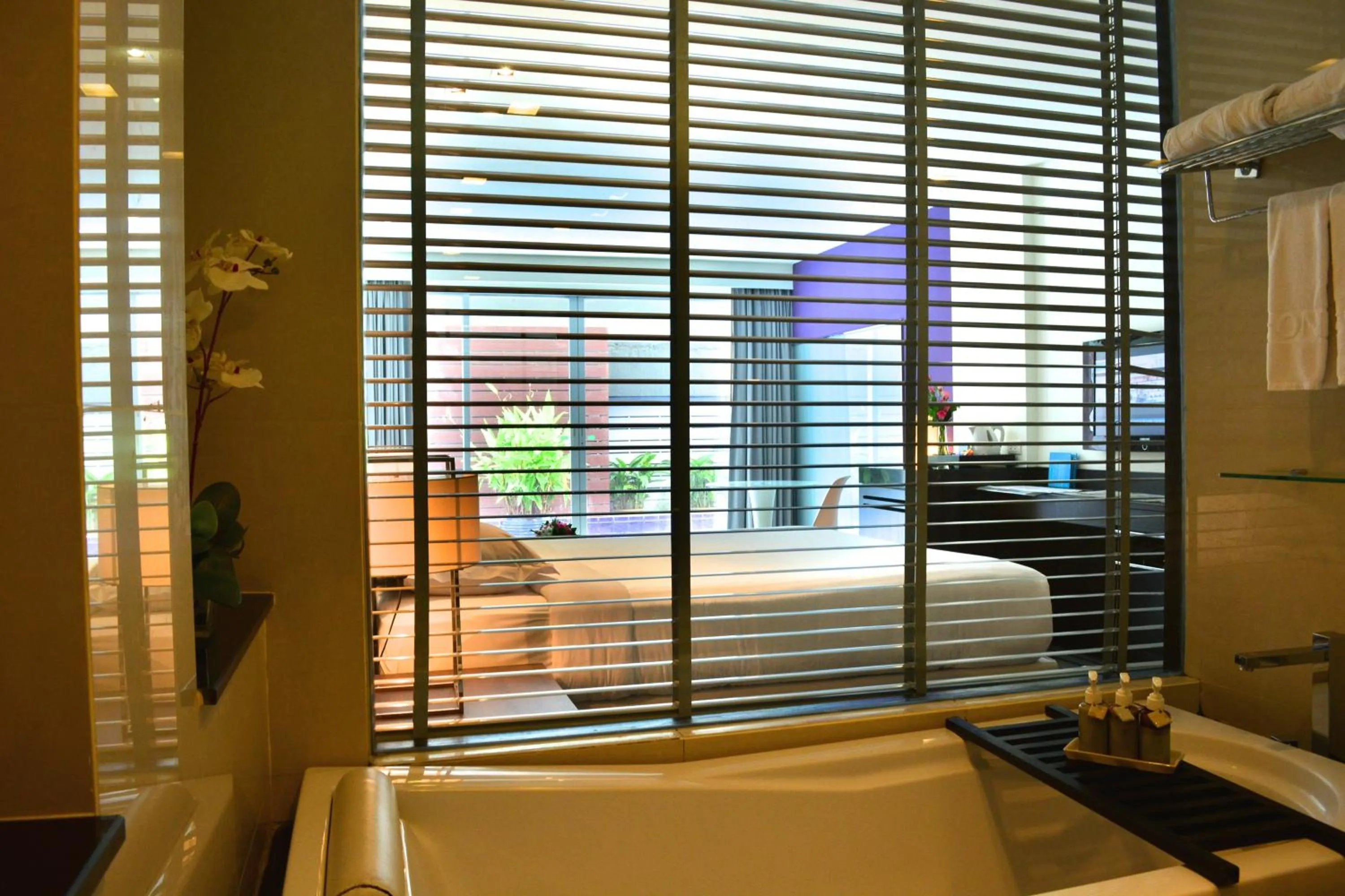 Deluxe Twin Room in Happihaus Hotel Bangkok