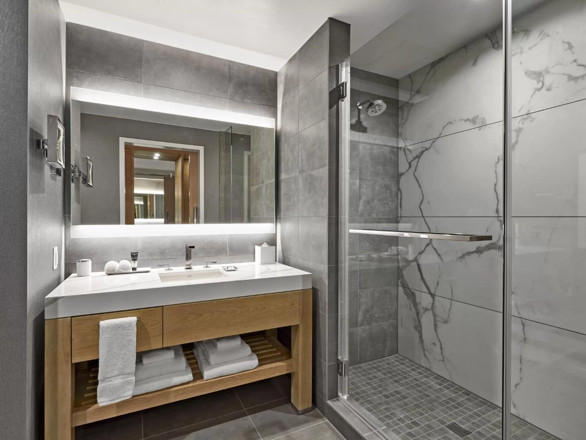 Premium King Hearing Accessible in Live! by Loews - Arlington, TX