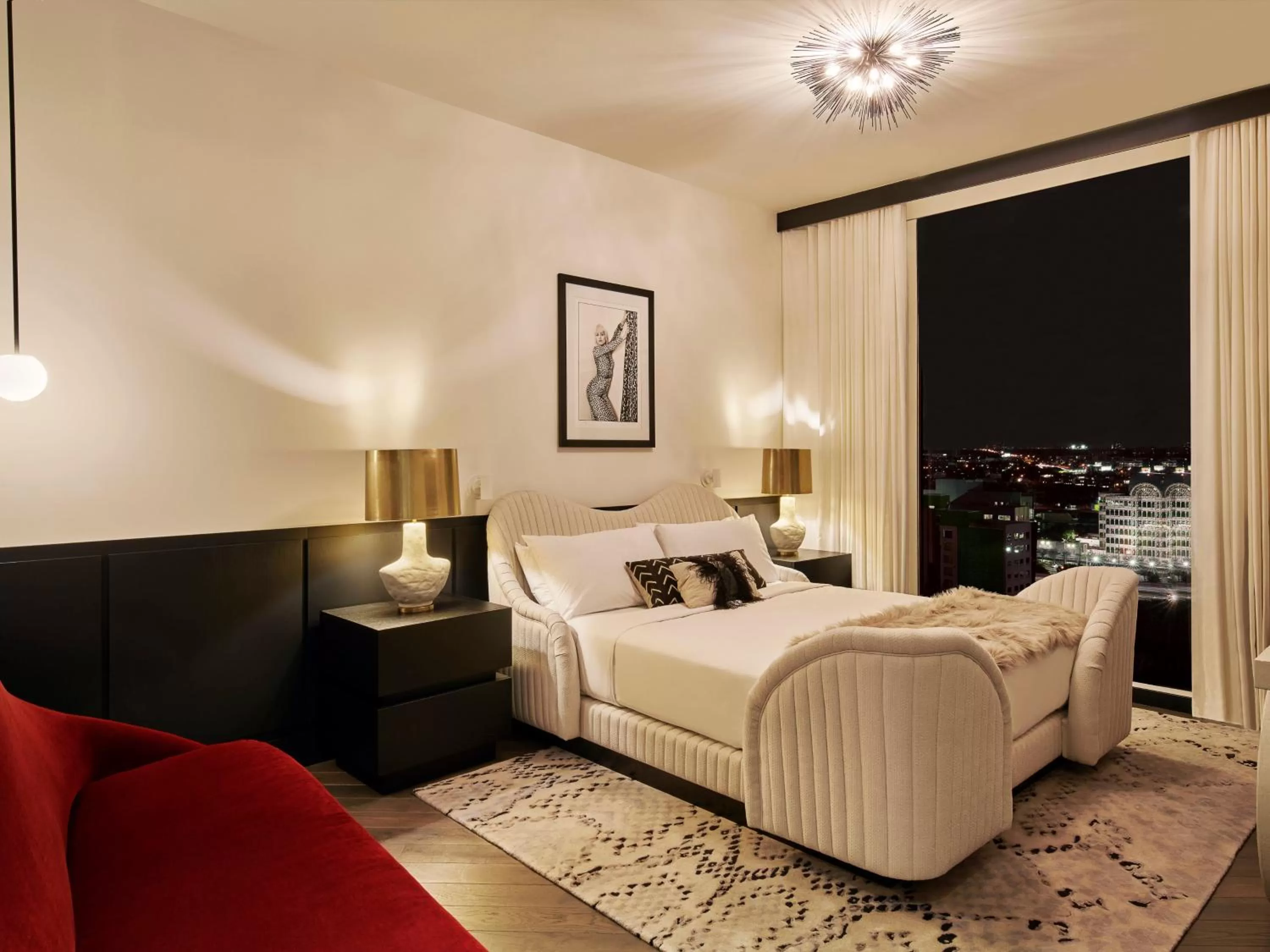 Sir Richard's Flat in Virgin Hotels Dallas