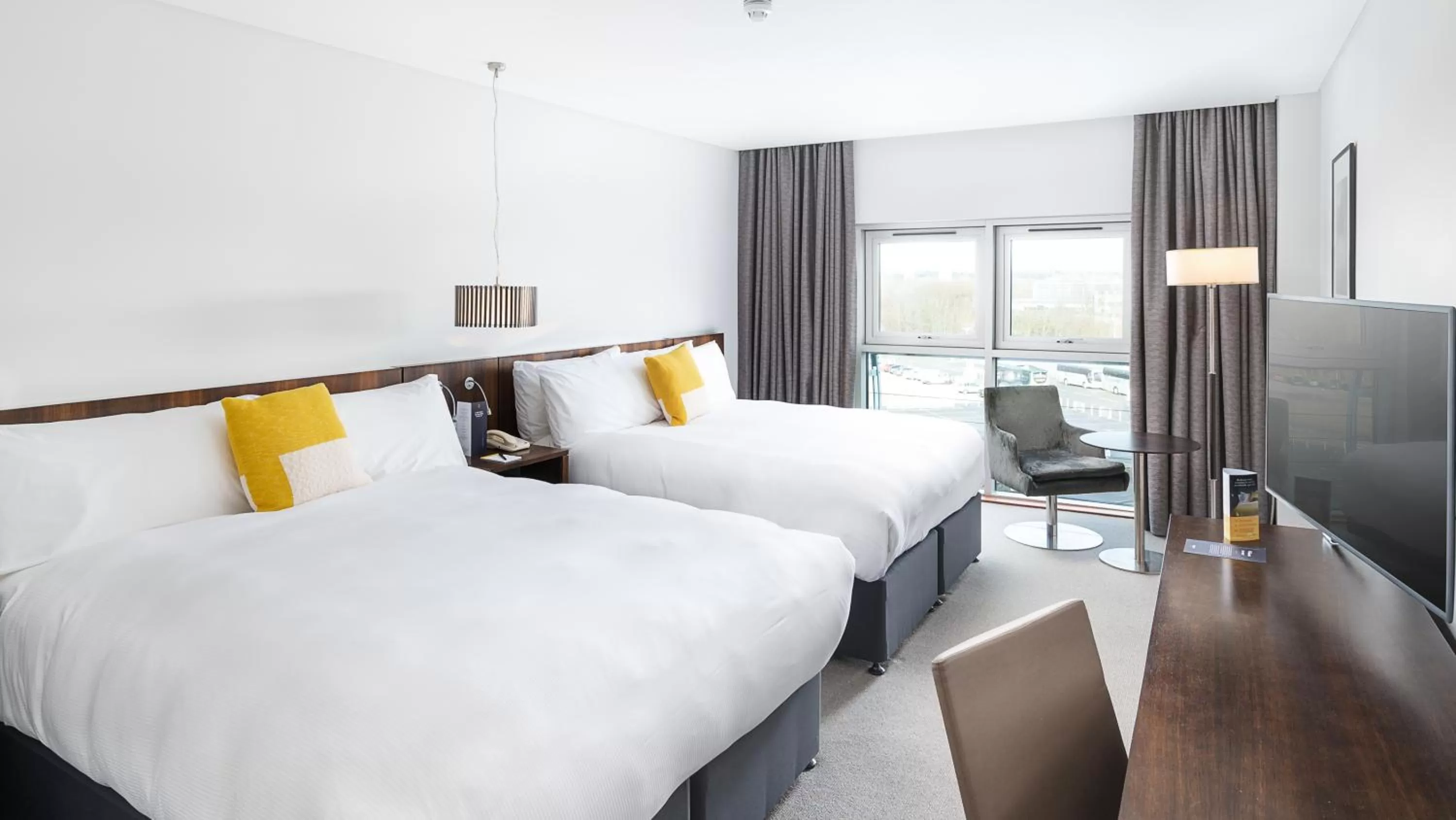 Family Room in voco Reading