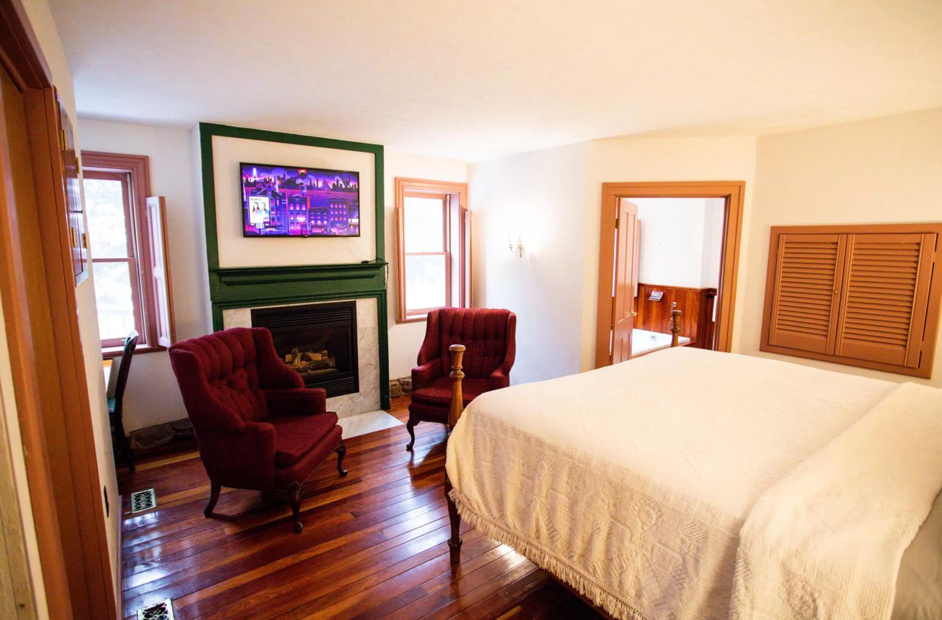 King Room in Baneberry Meadows B&B