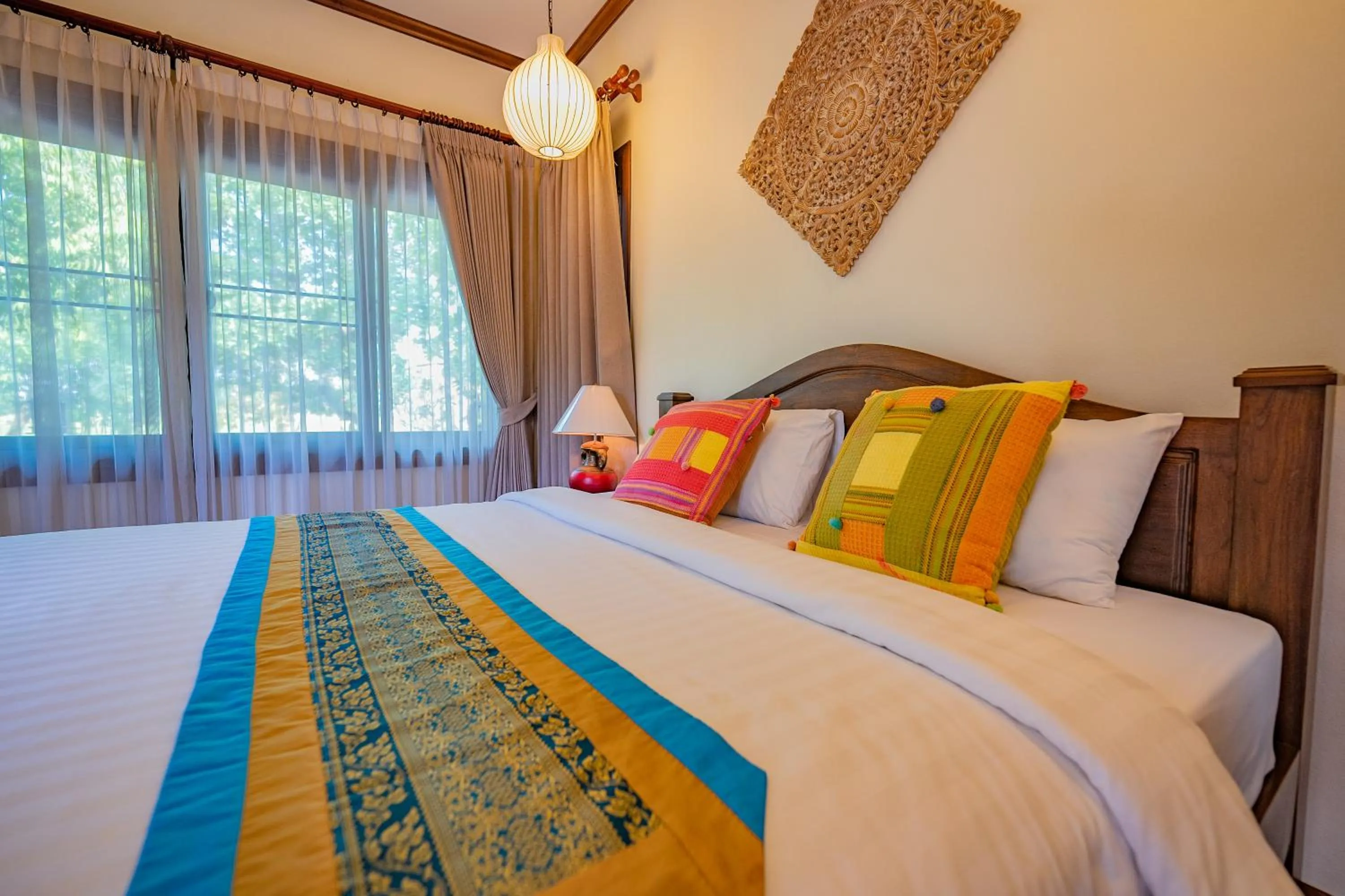 Large Double Room in มนต์เมืองเชียงใหม่ รีสอร์ต Monmuang Chiangmai Resort