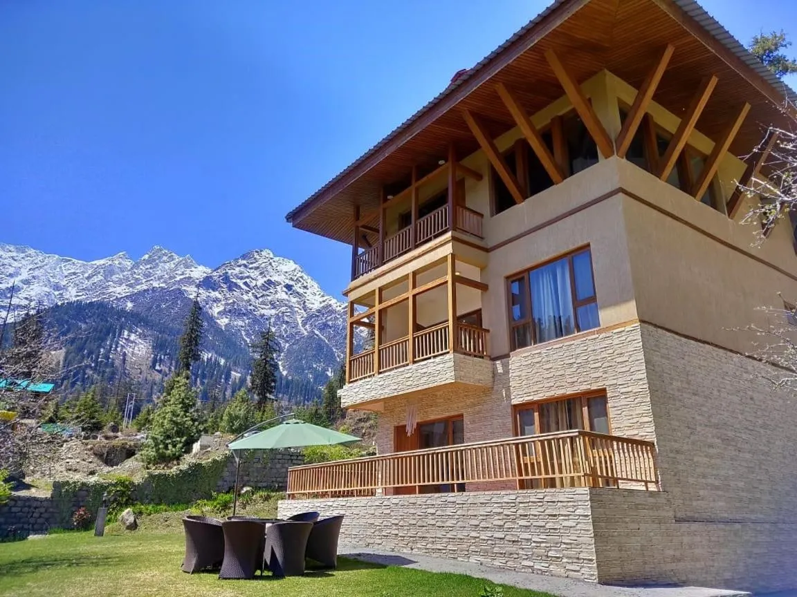 Three-Bedroom Villa in Solang Valley Resort