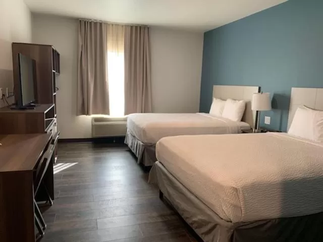 Standard Queen Room with Two Queen Beds - Non-Smoking in Candlewood Suites Pecos by IHG