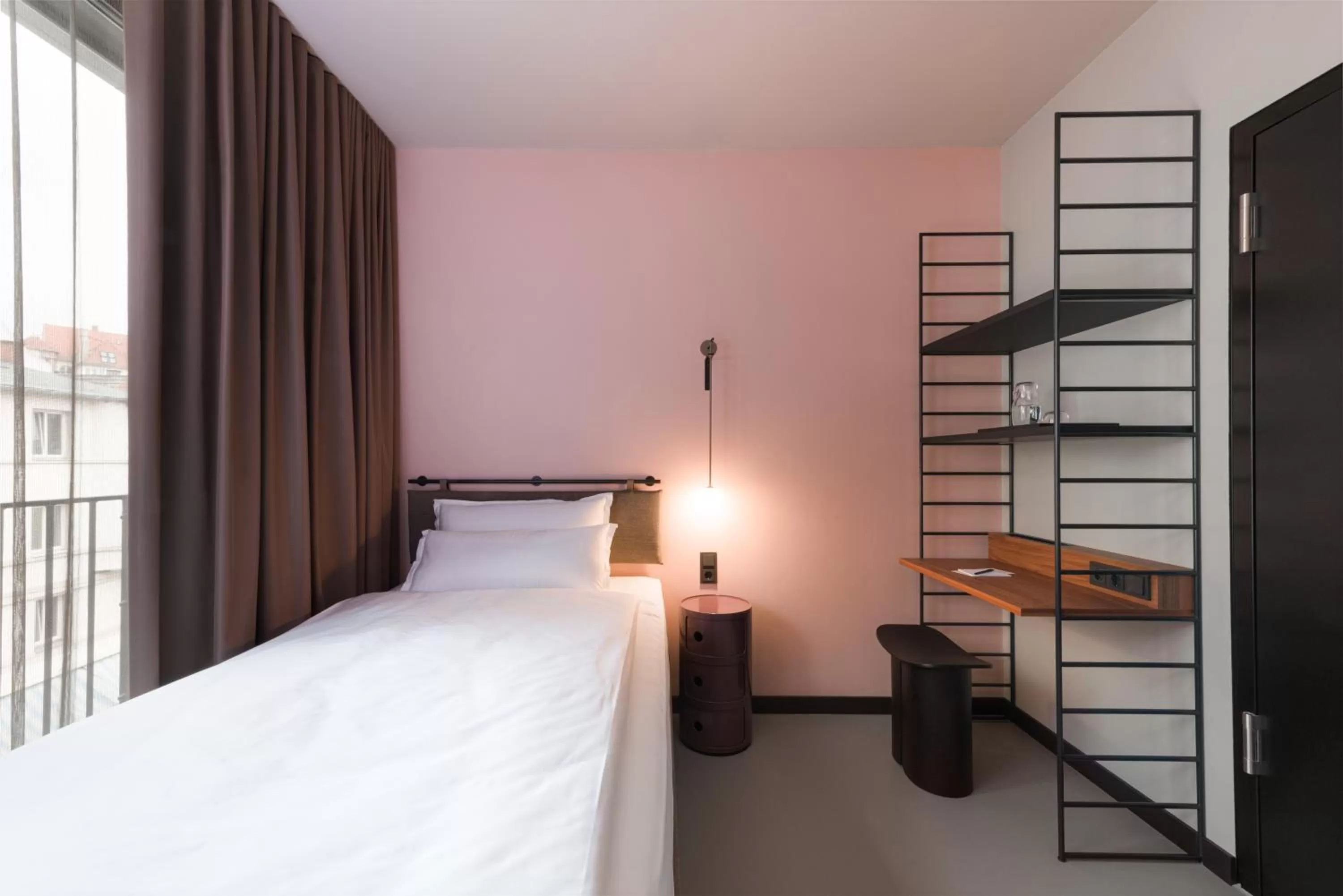 Super Cozy Room - single occupancy in EmiLu Design Hotel