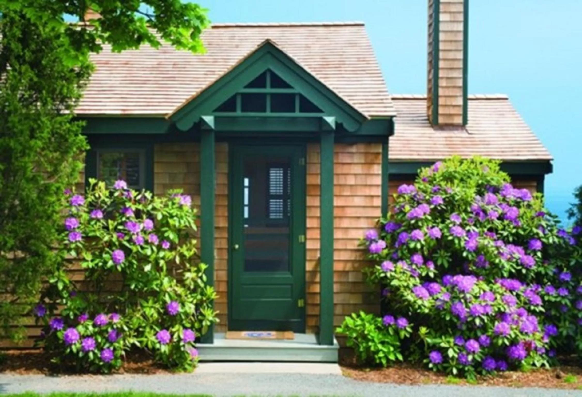 Harbor House in Castle Hill Inn