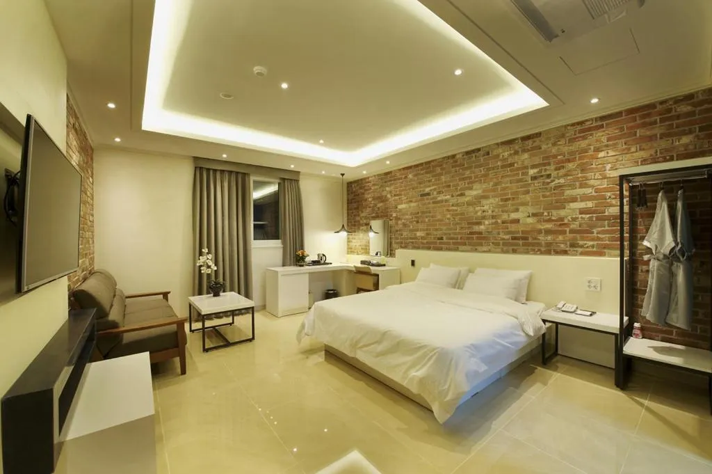 Deluxe Double Room in Hotel B