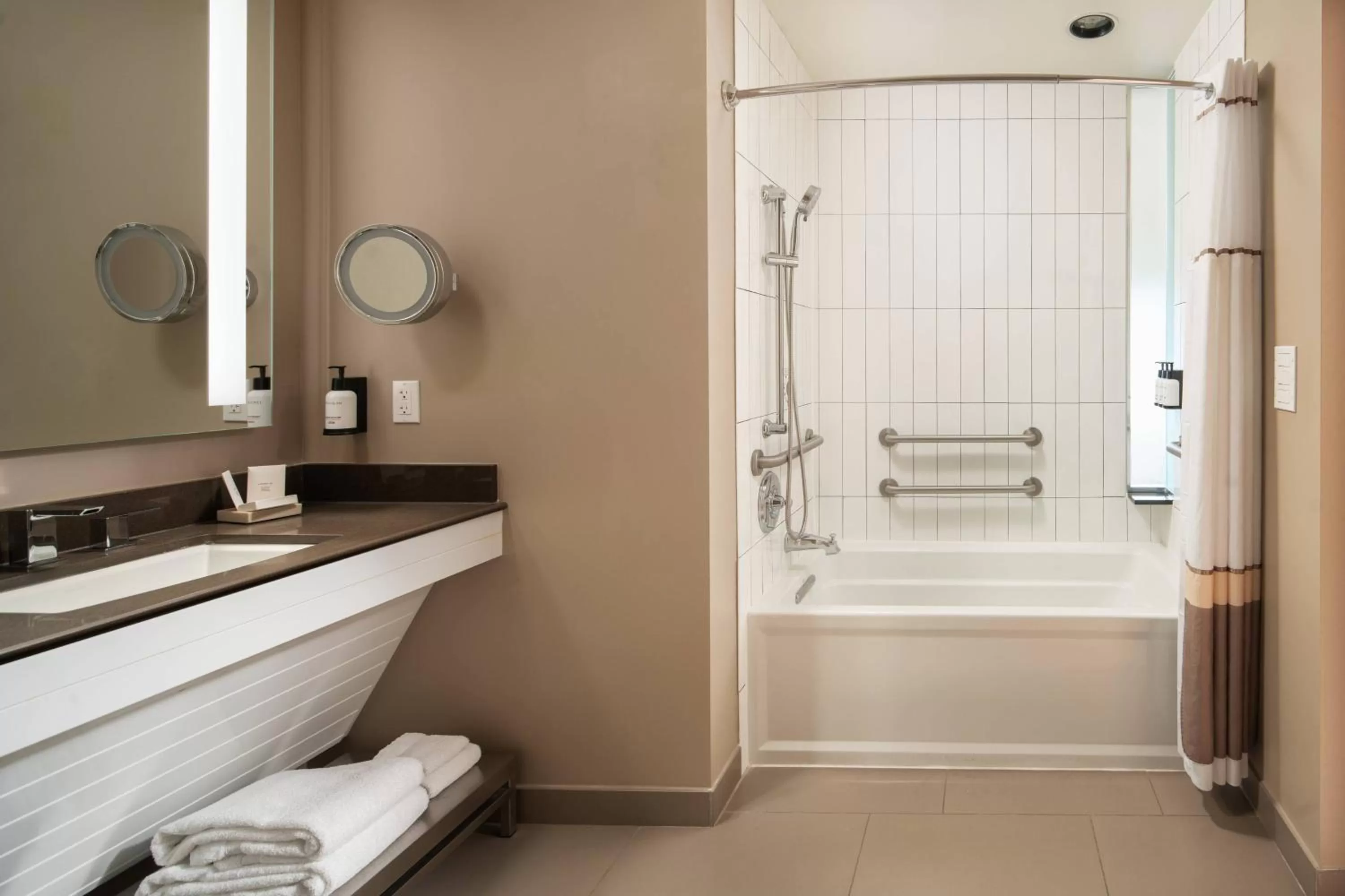 Junior Suite in Epicurean Hotel, Autograph Collection