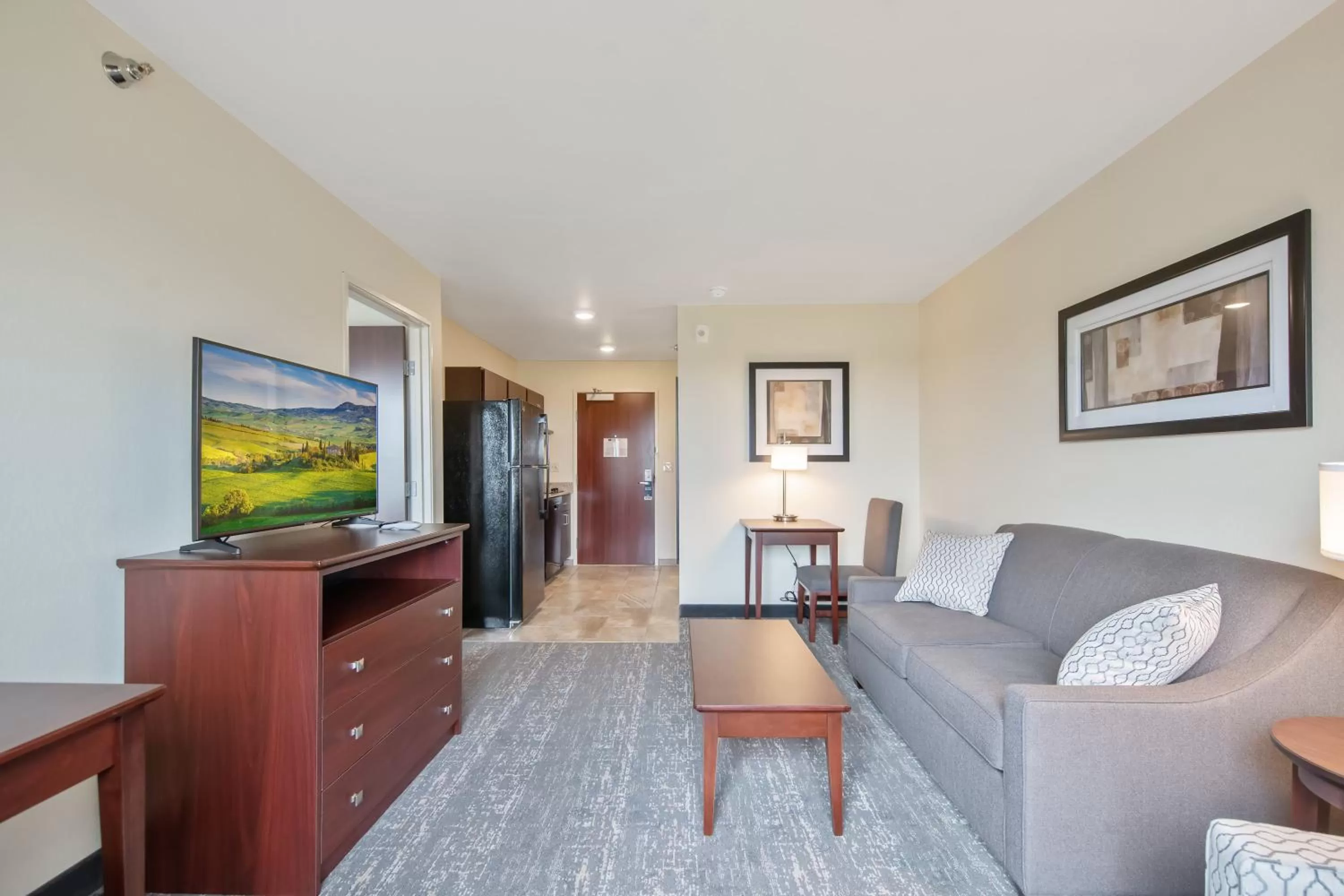 Family Room - Disability Access in Cobblestone Hotel & Suites - Austin