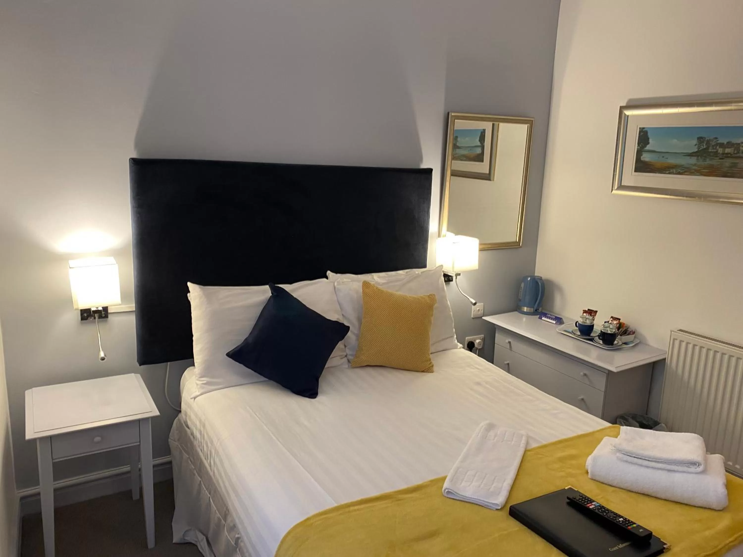 Double Room with Private Bathroom in Grapes Hotel, Bar & Restaurant