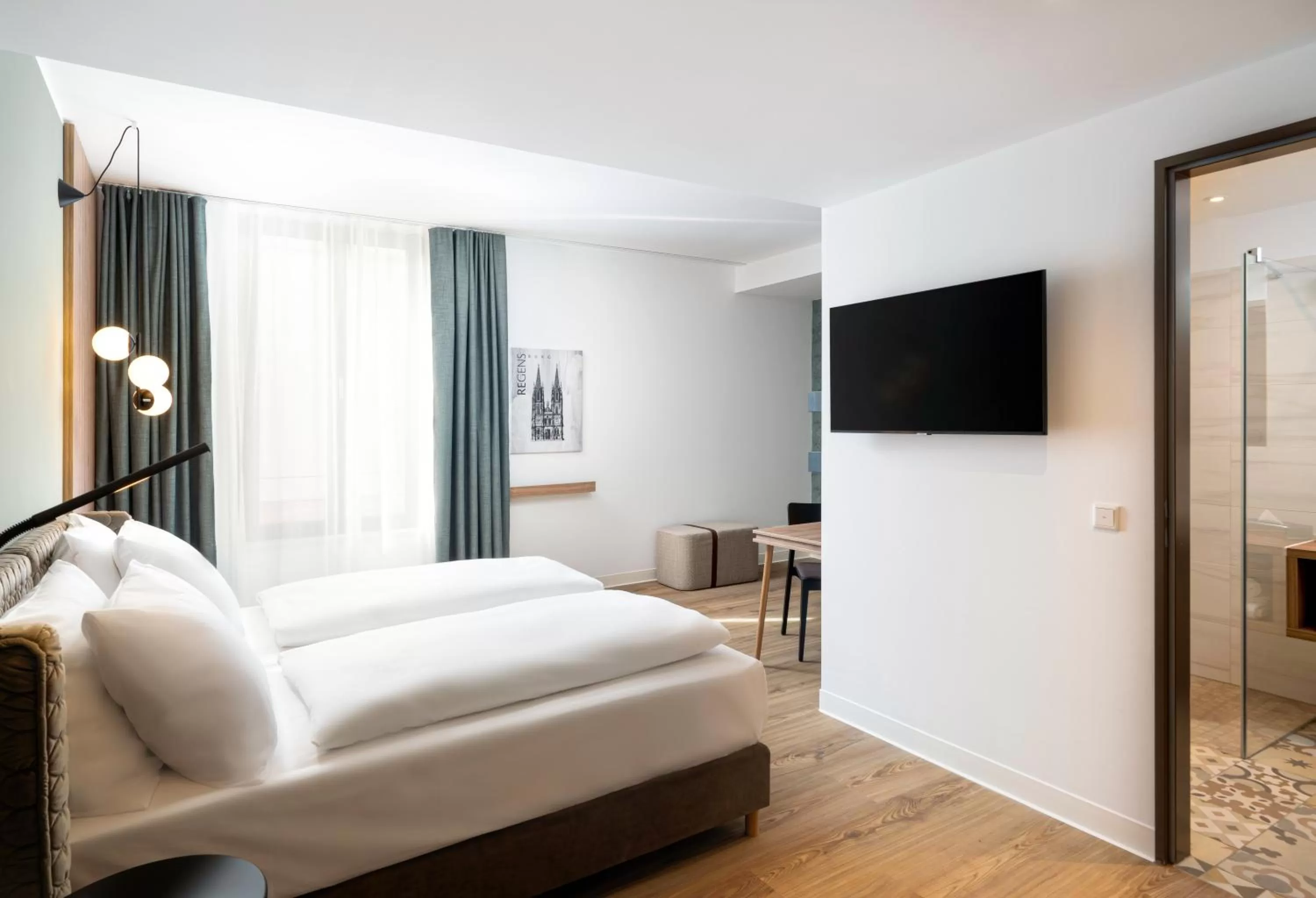 Superior Double Room in elaya hotel regensburg city center