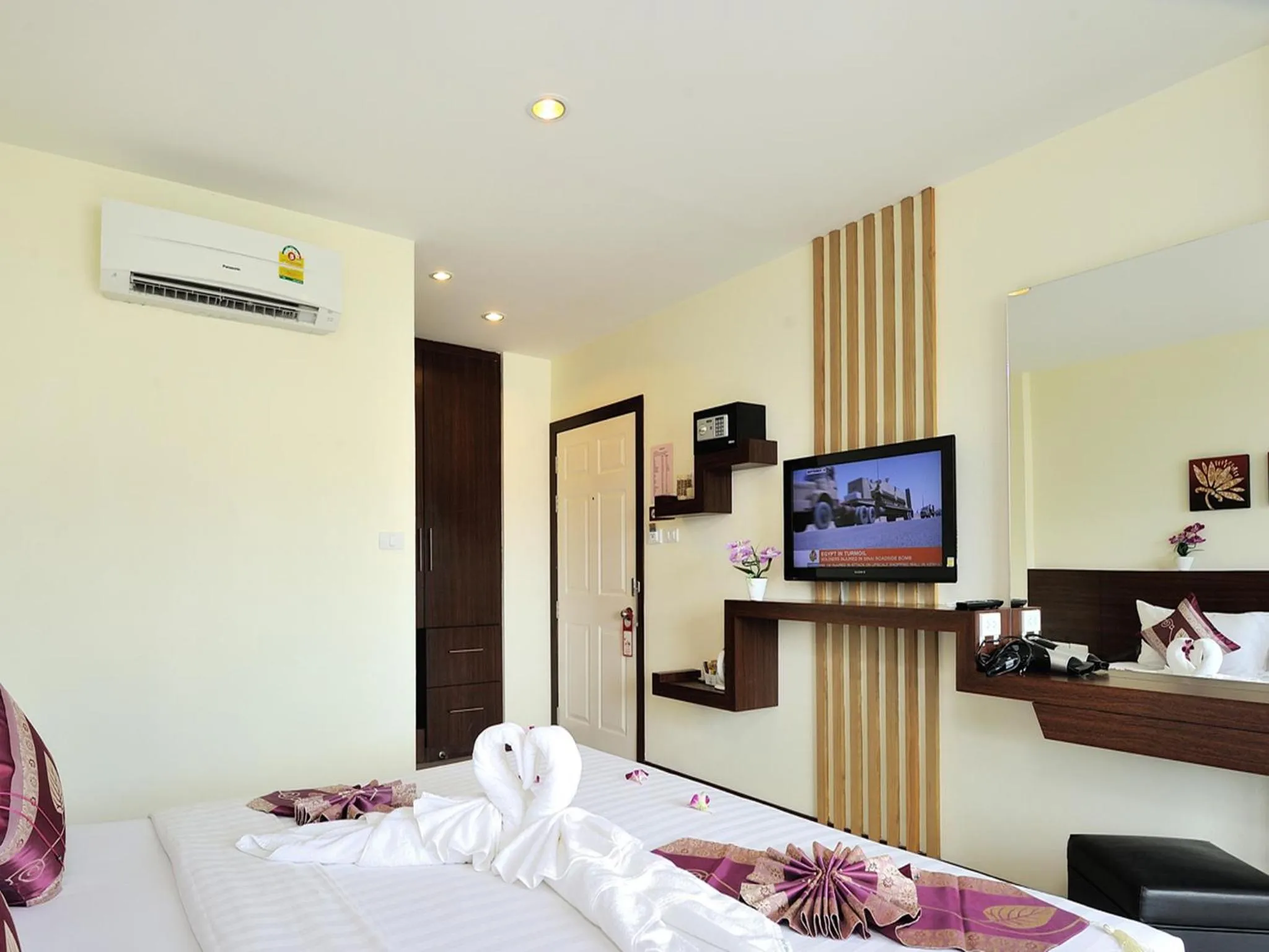 Standard Double Room in Pimrada Hotel