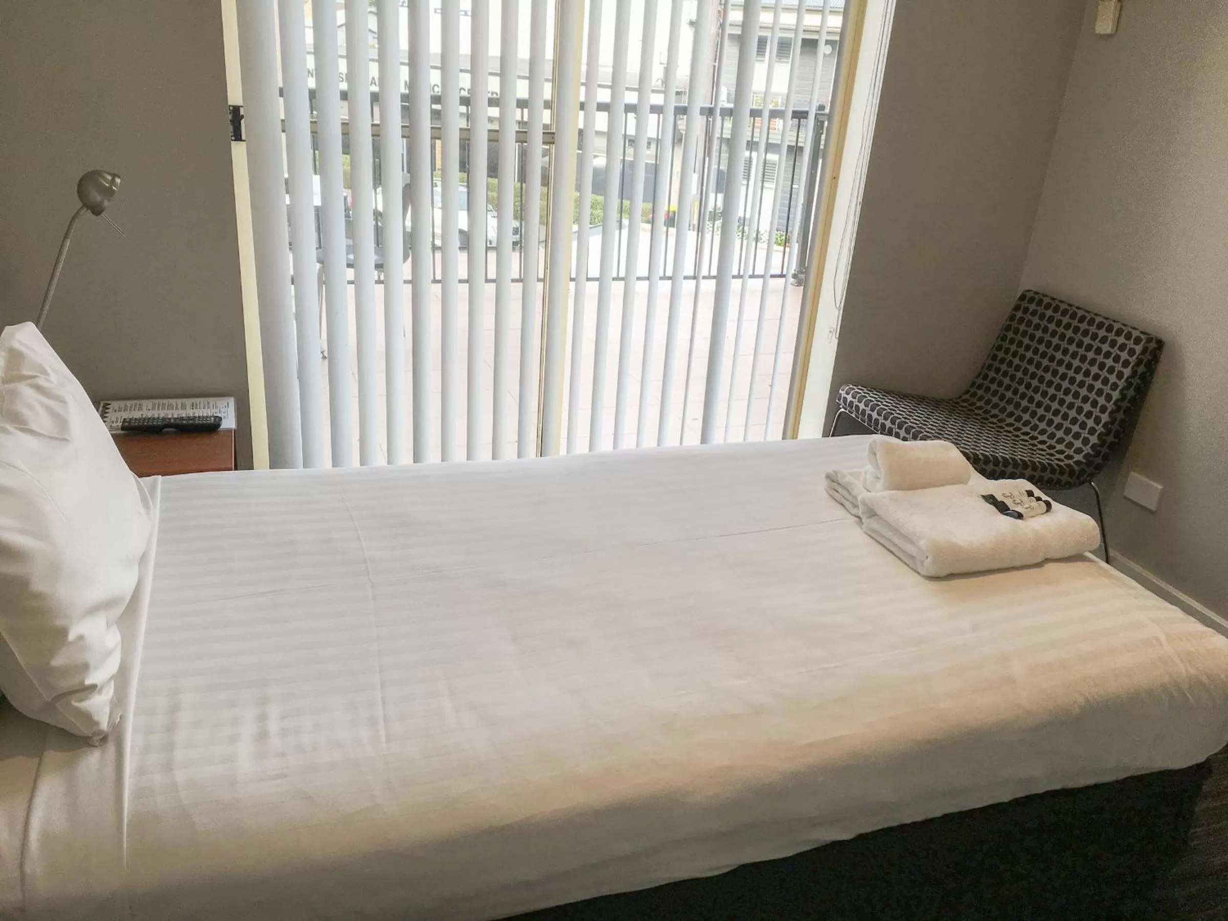 Single Room with Shared Bathroom in The Premier Hotel Broadmeadow