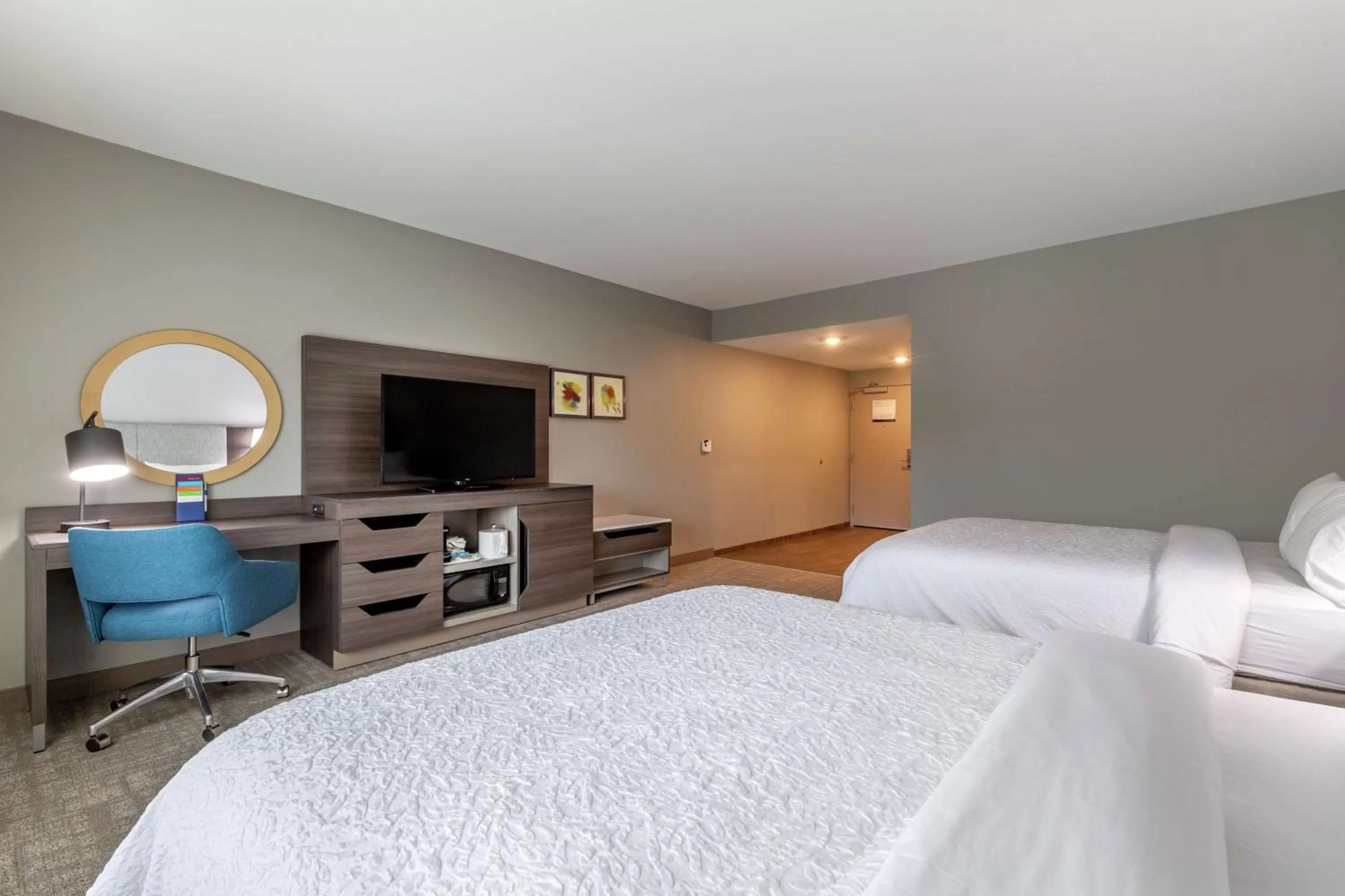 Queen Room with Two Queen Beds in Hampton Inn Camden, SC