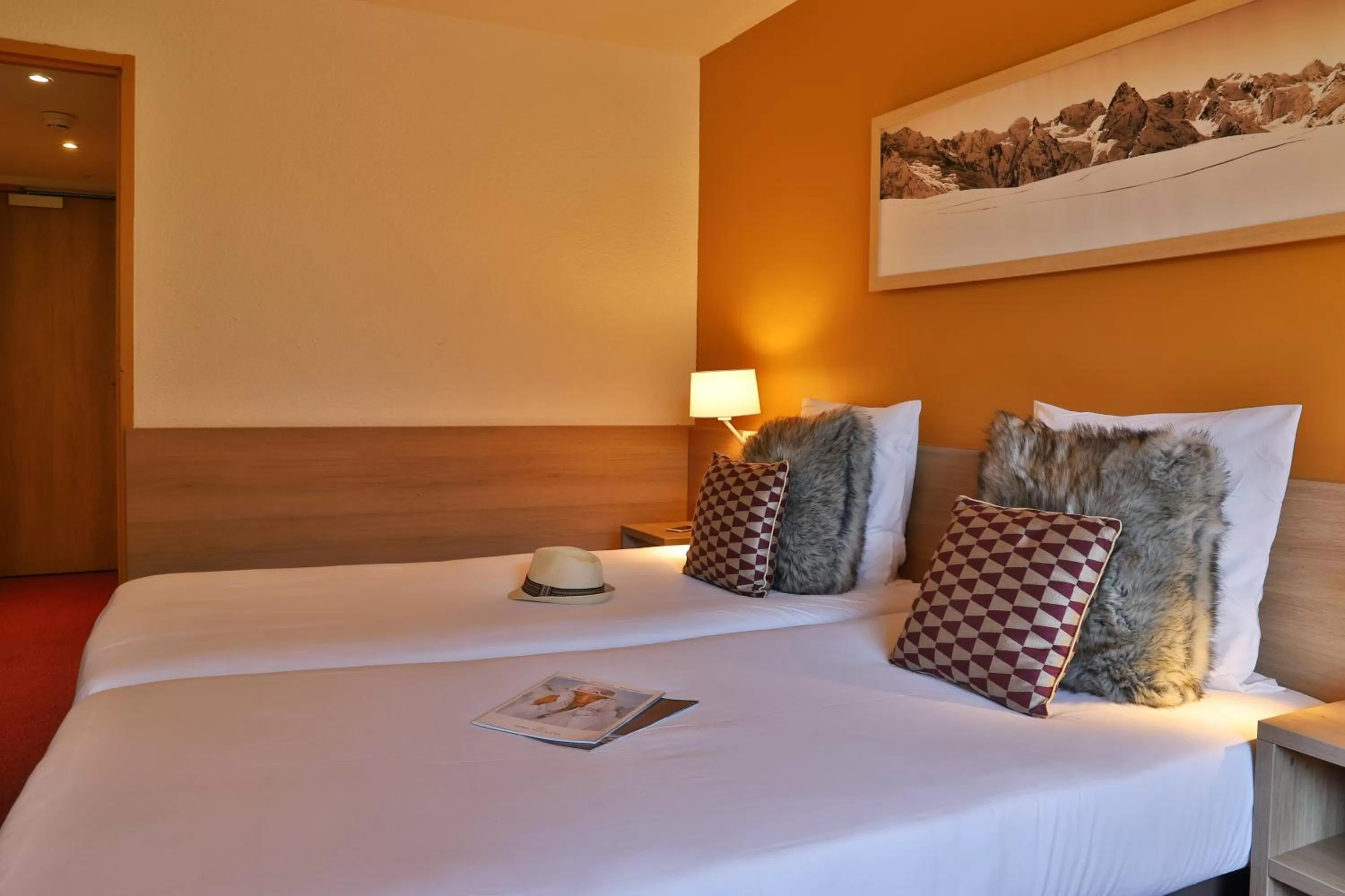 Twin Room with Mountain View in SOWELL HOTELS Mont Blanc et SPA