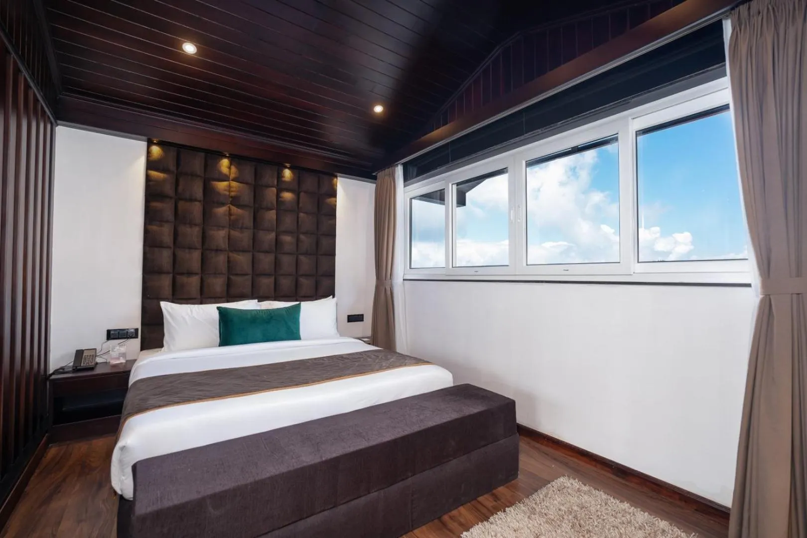 Presidential Suite in The West Gate Posada By Summit