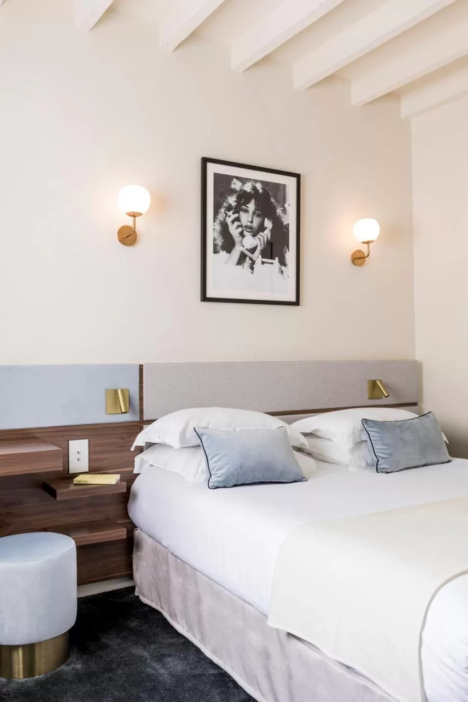Club Double Room in Hotel Verneuil Saint Germain