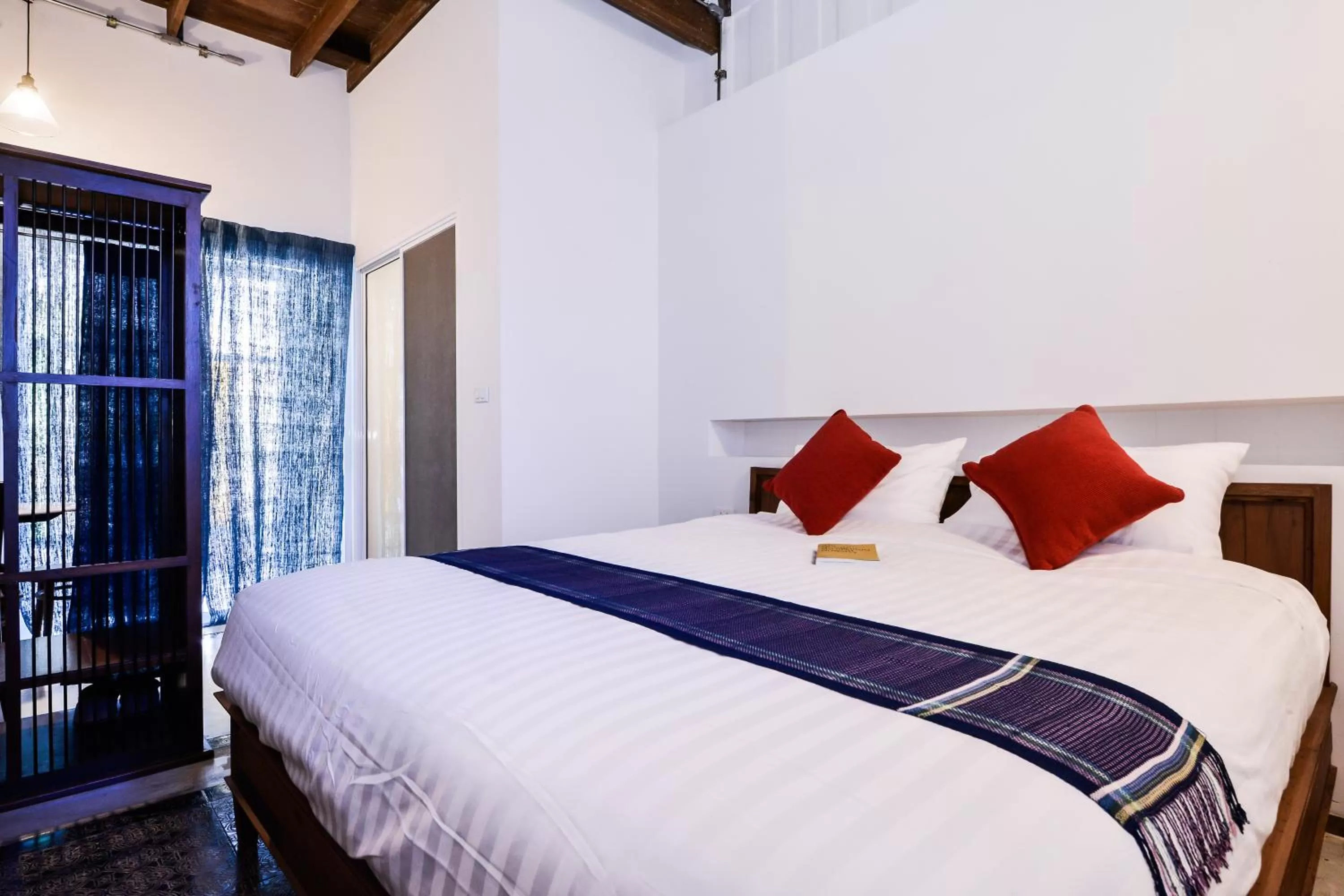 Deluxe Room in Neighbor Phuthon