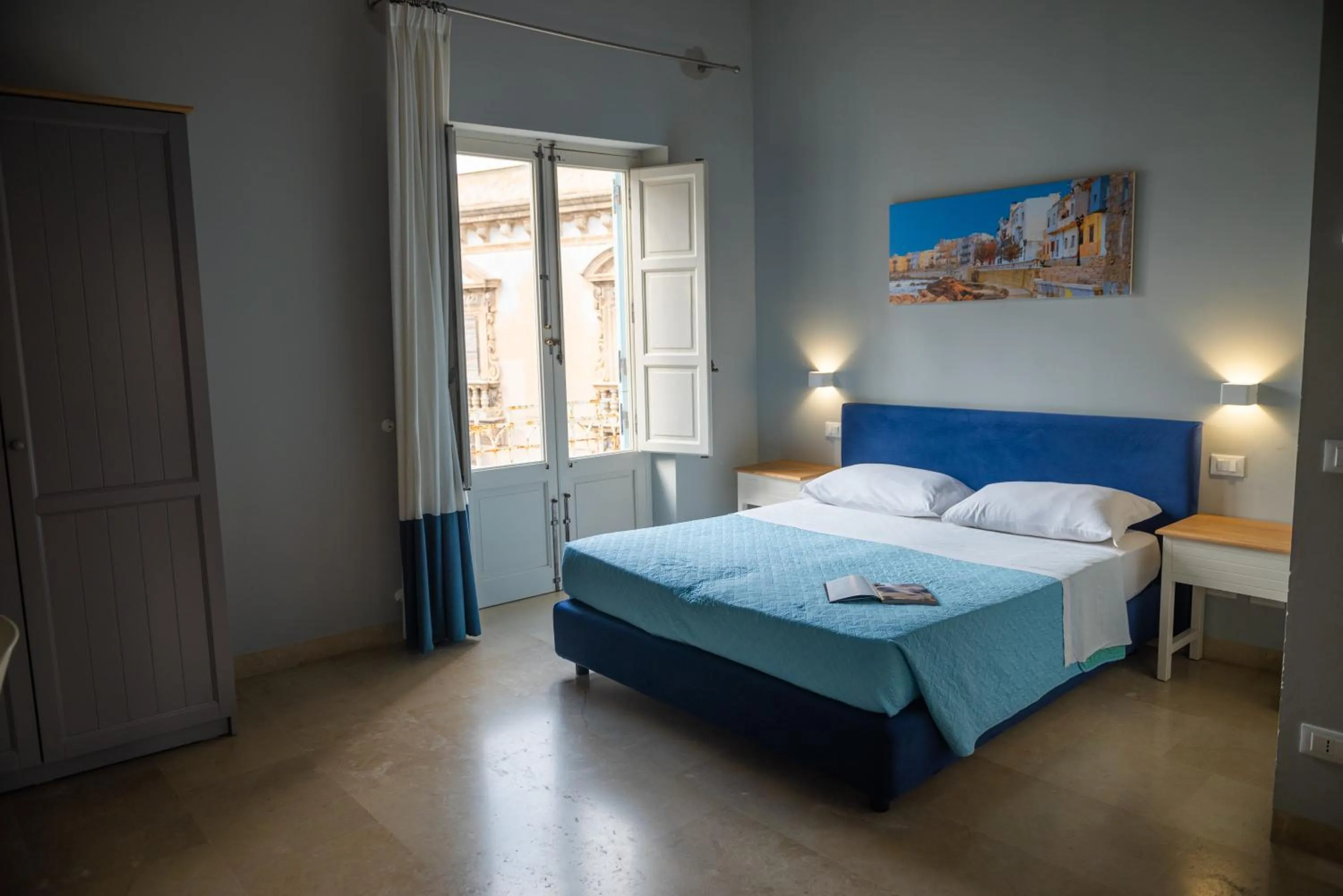 Family Suite in ZIBIBBO SUITES & ROOMS - Aparthotel in Centro Storico a Trapani