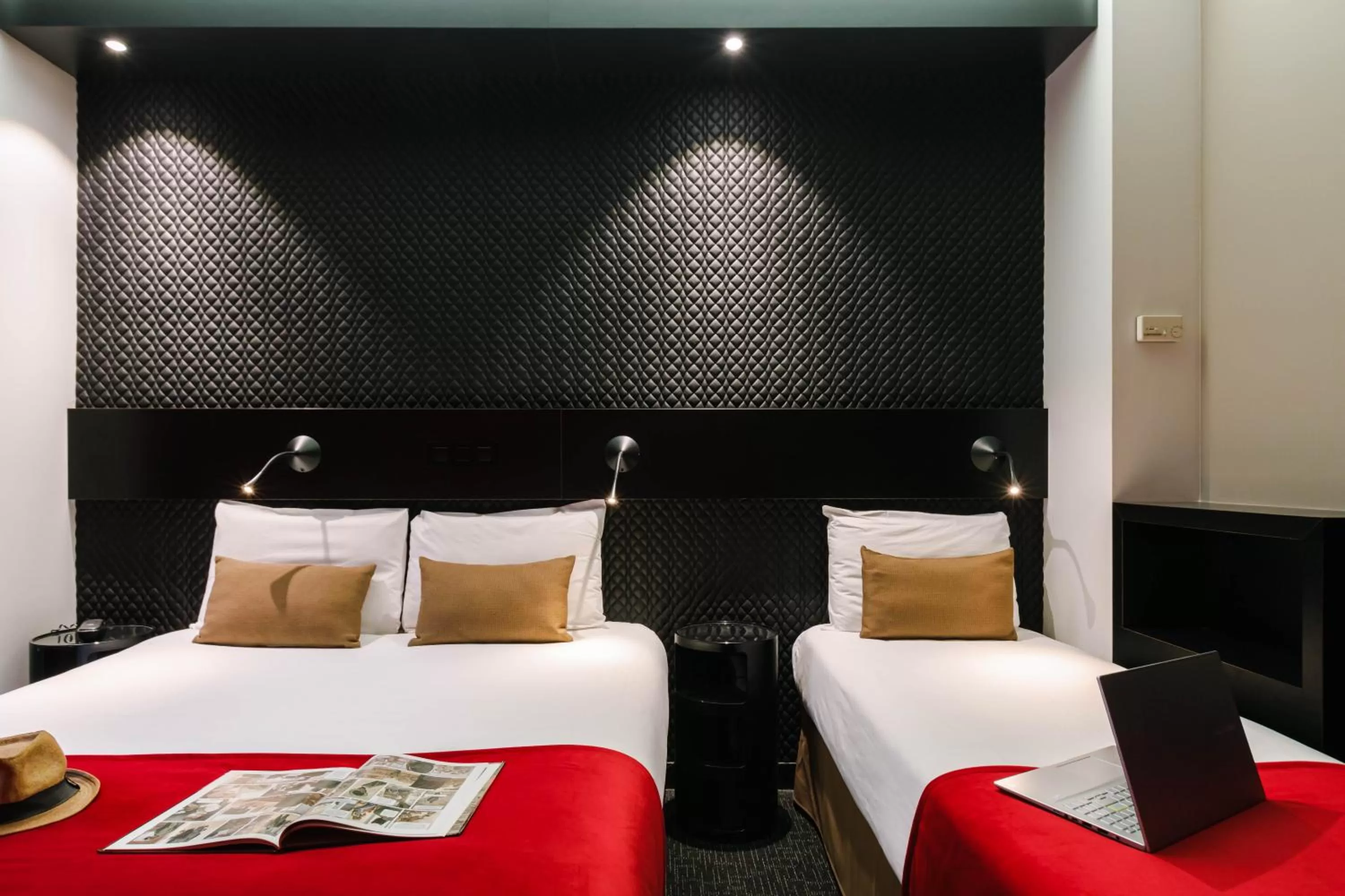 Triple Room in Hôtel de Noailles