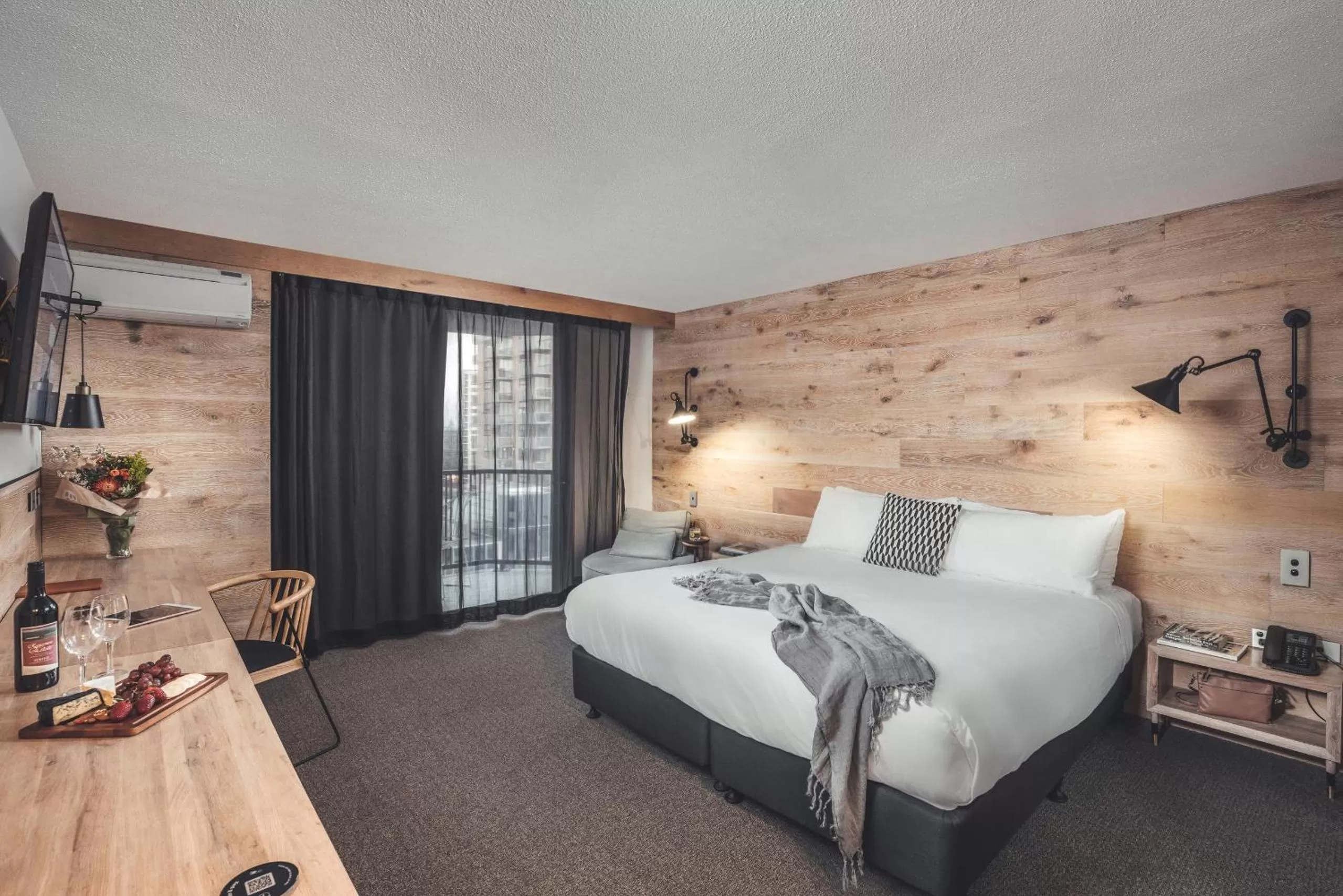 Deluxe King Room in The Island Gold Coast