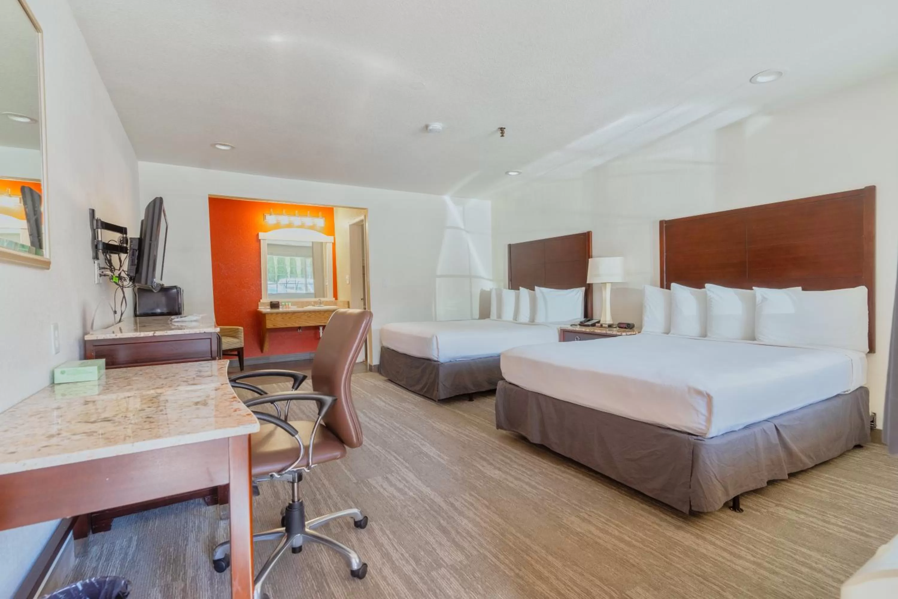 Standard Queen Room with Two Queen Beds in The Yosemite Inn