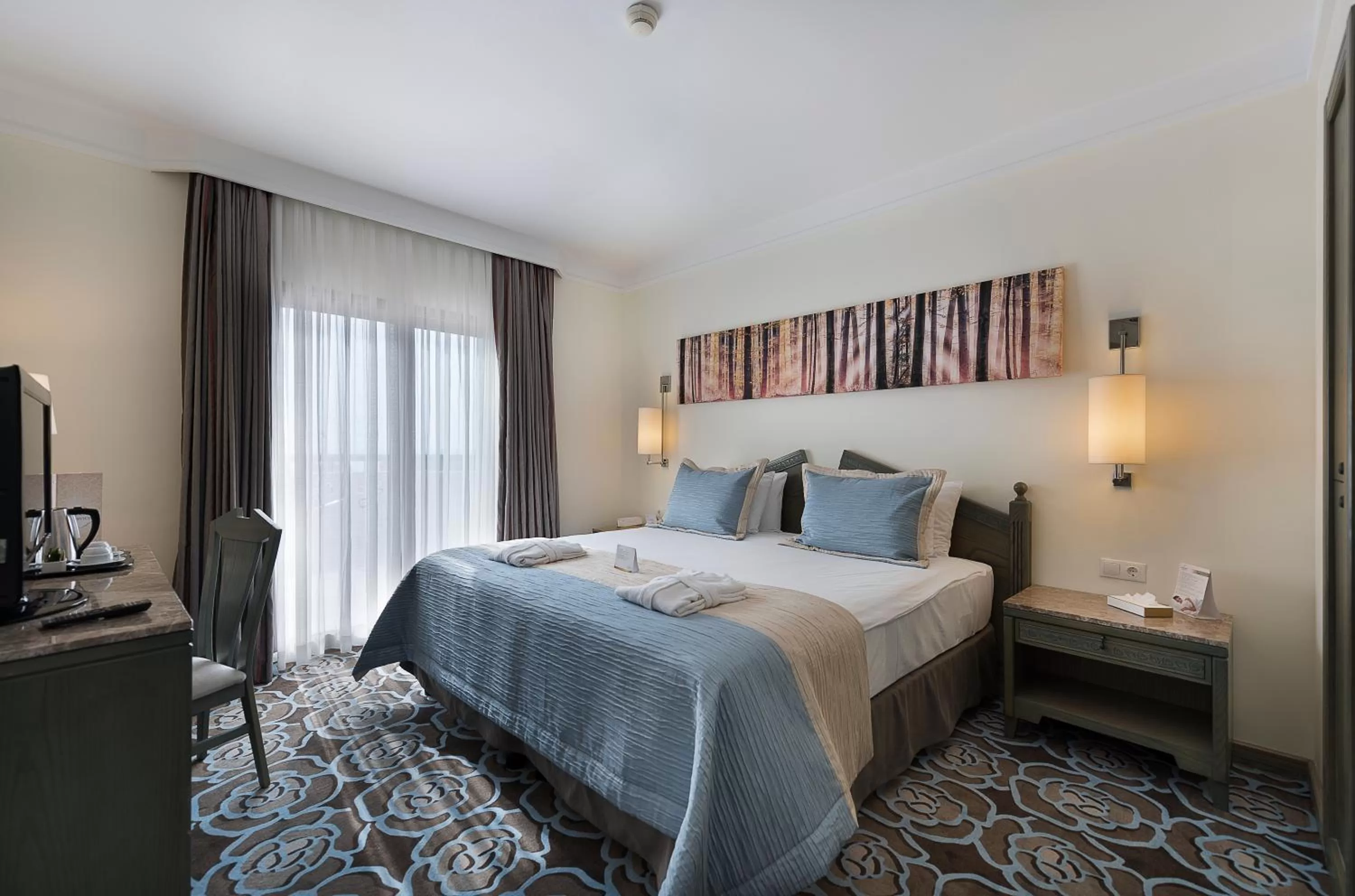 Main Building Junior Suite with Sea View (2 Adults + 2 Children) in Xanadu Resort - High Class All Inclusive