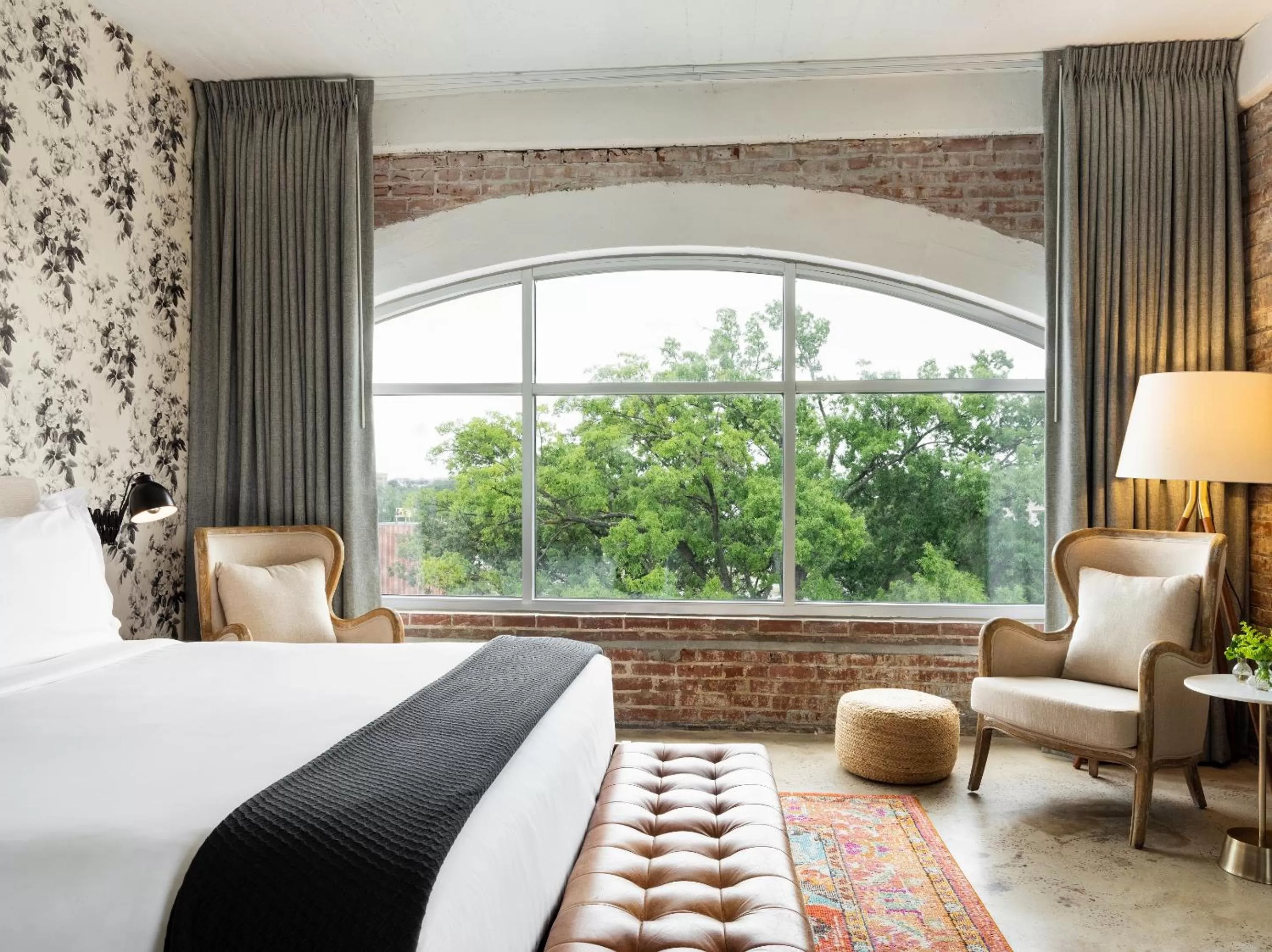 Deluxe Junior Suite in ARRIVE Memphis