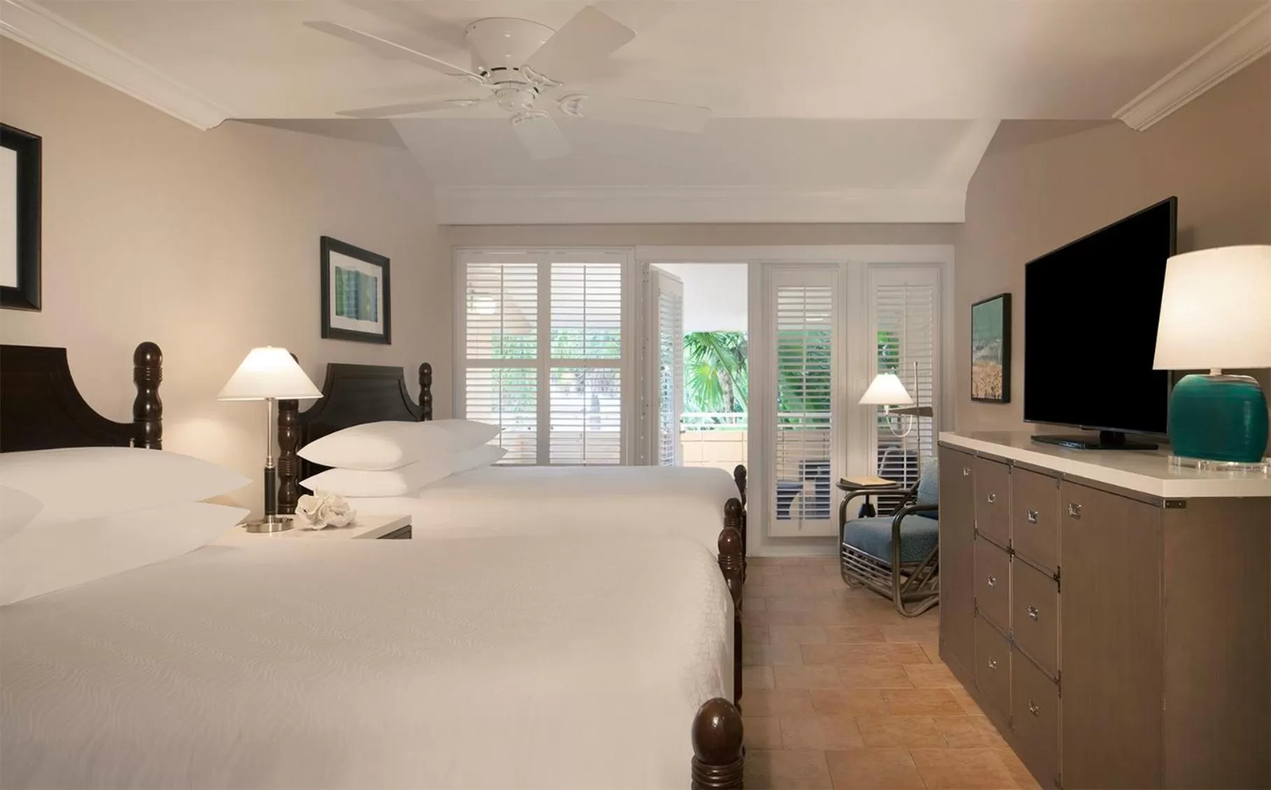 Lanai Queen Room in Pier House Resort & Spa