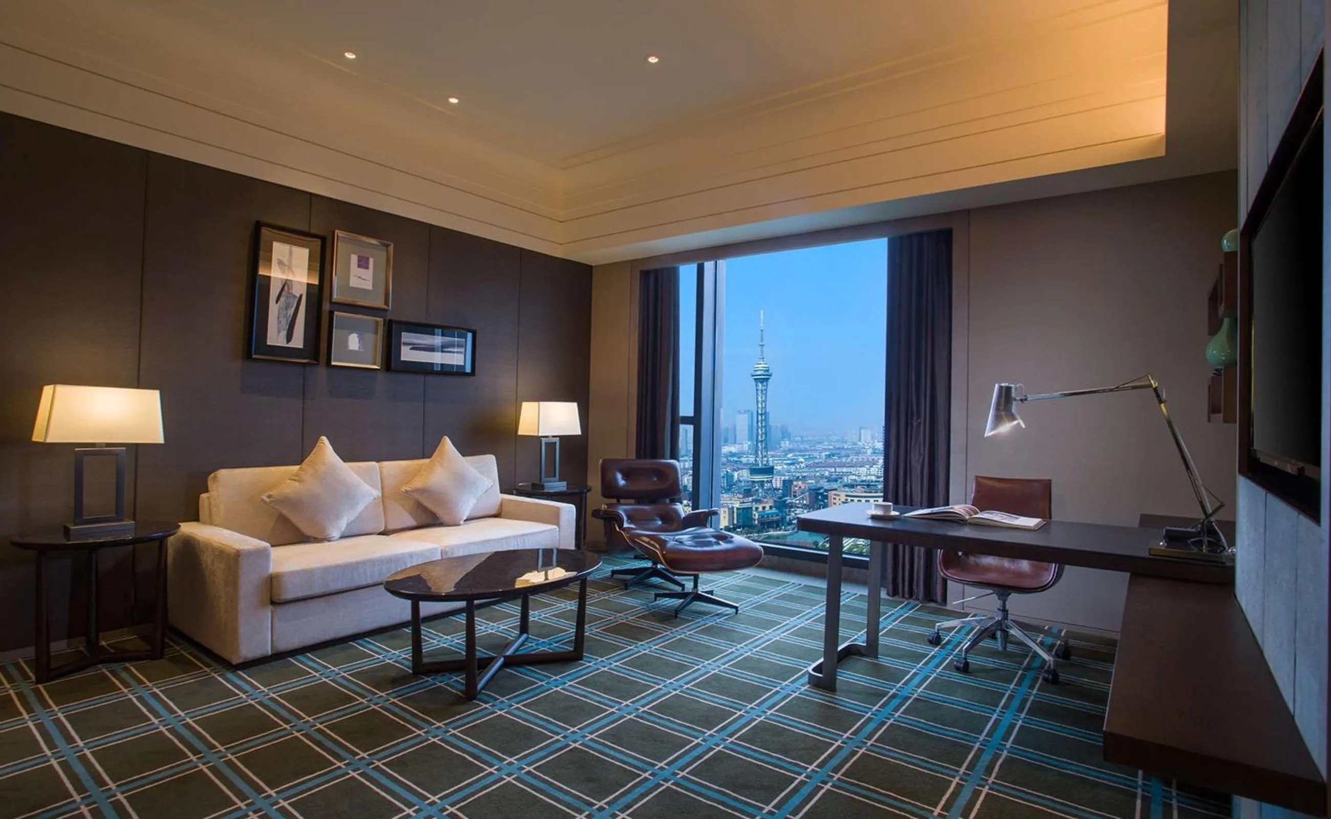 One-Bedroom King Suite - Lounge Access in Hilton Changzhou
