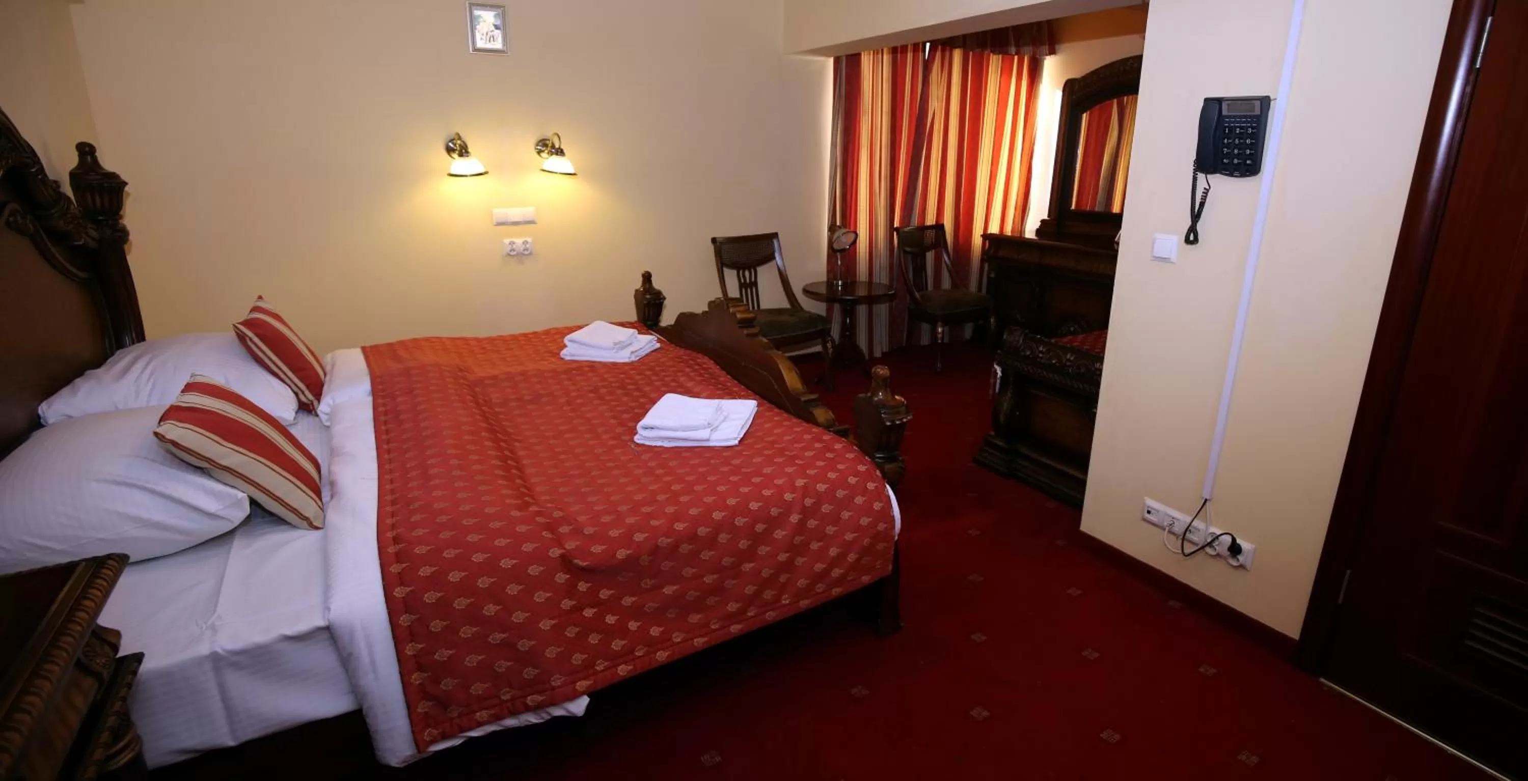 Triple Room with Private Bathroom in Daisy Superior