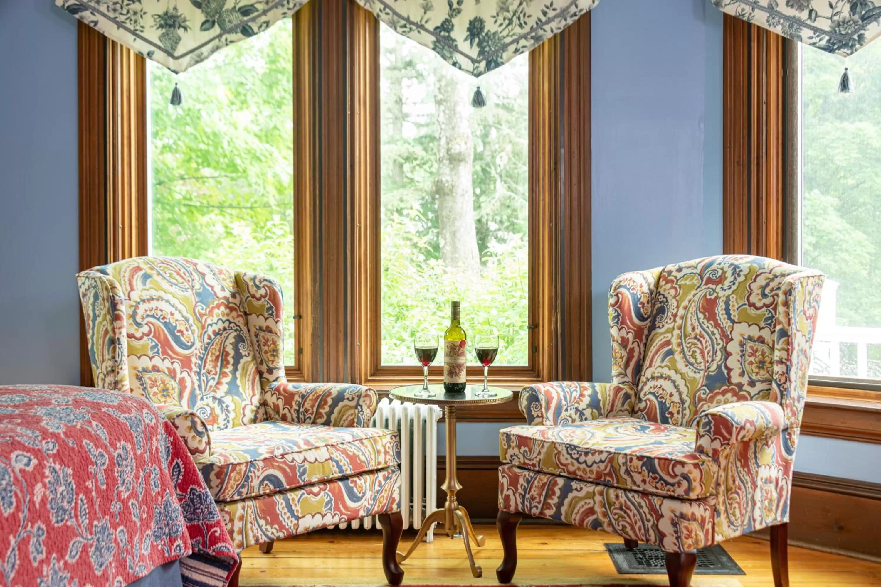 King Room - single occupancy - Disability Access in Sinclair Inn Bed & Breakfast