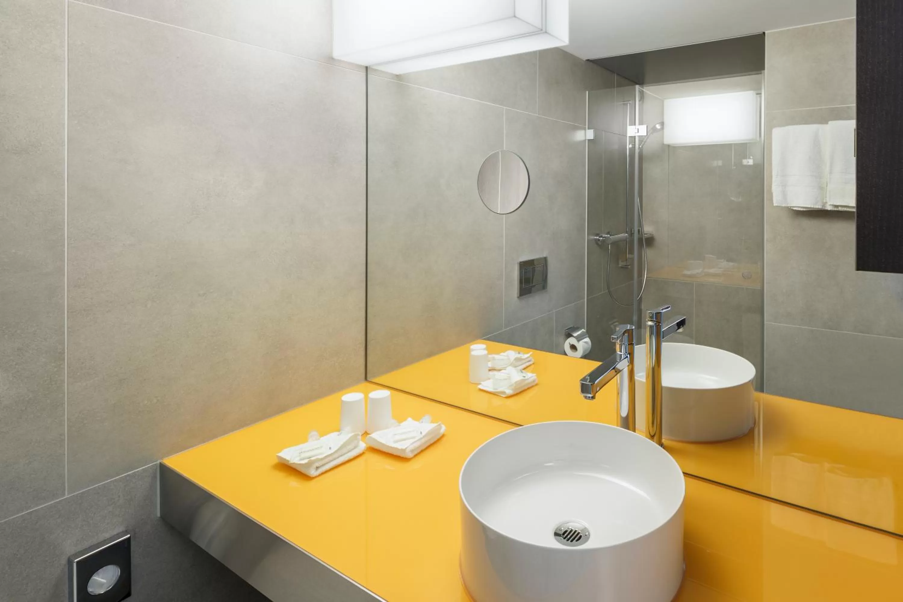 Business Double Room in Züri by Fassbind