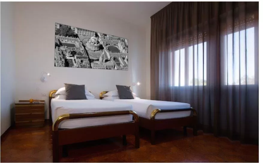 Economy Twin Room - single occupancy in CDH Hotel Modena