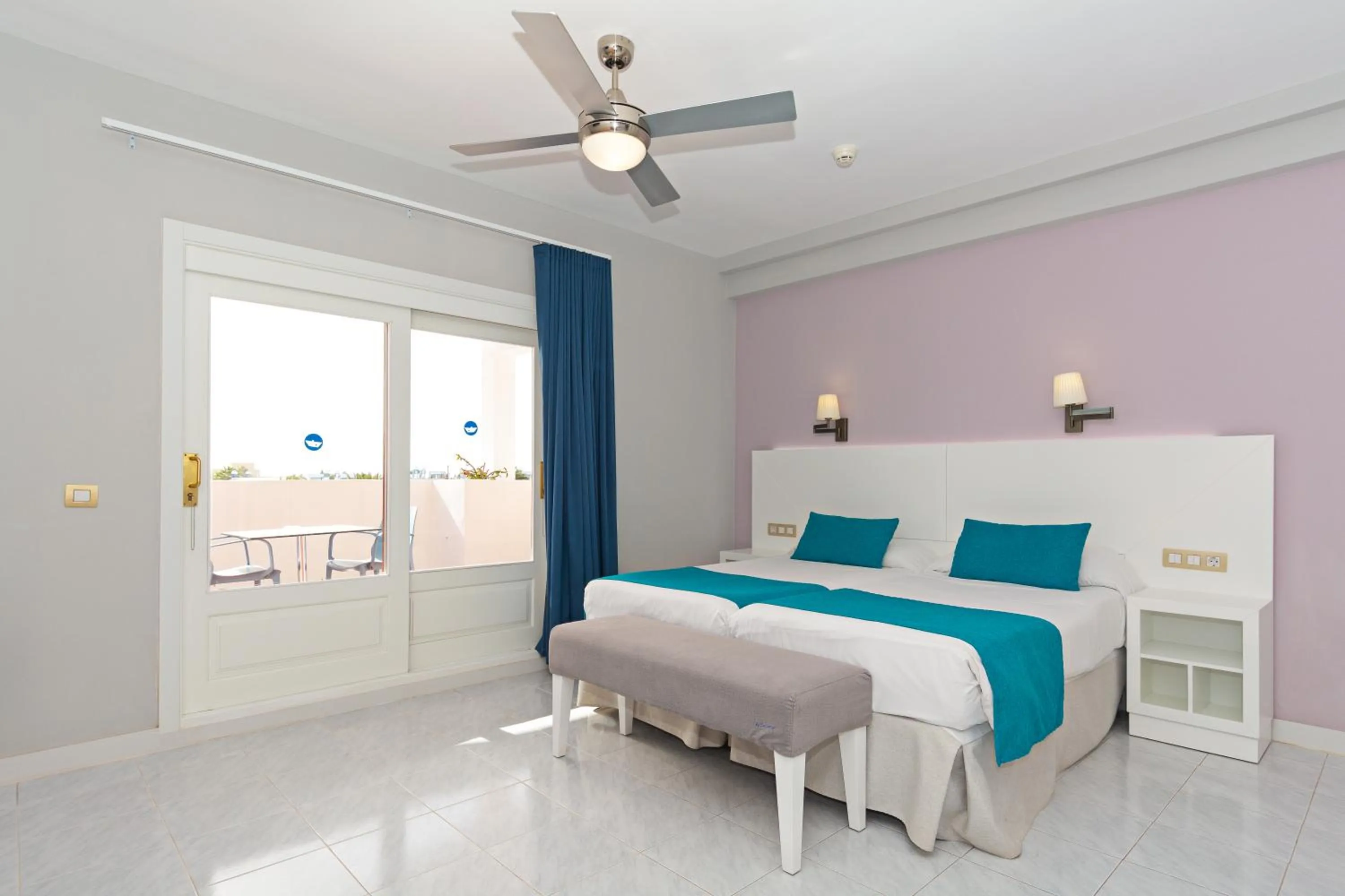 Deluxe Studio (High Floor) in Apartamentos Oceano - Adults Only - Sólo Adultos