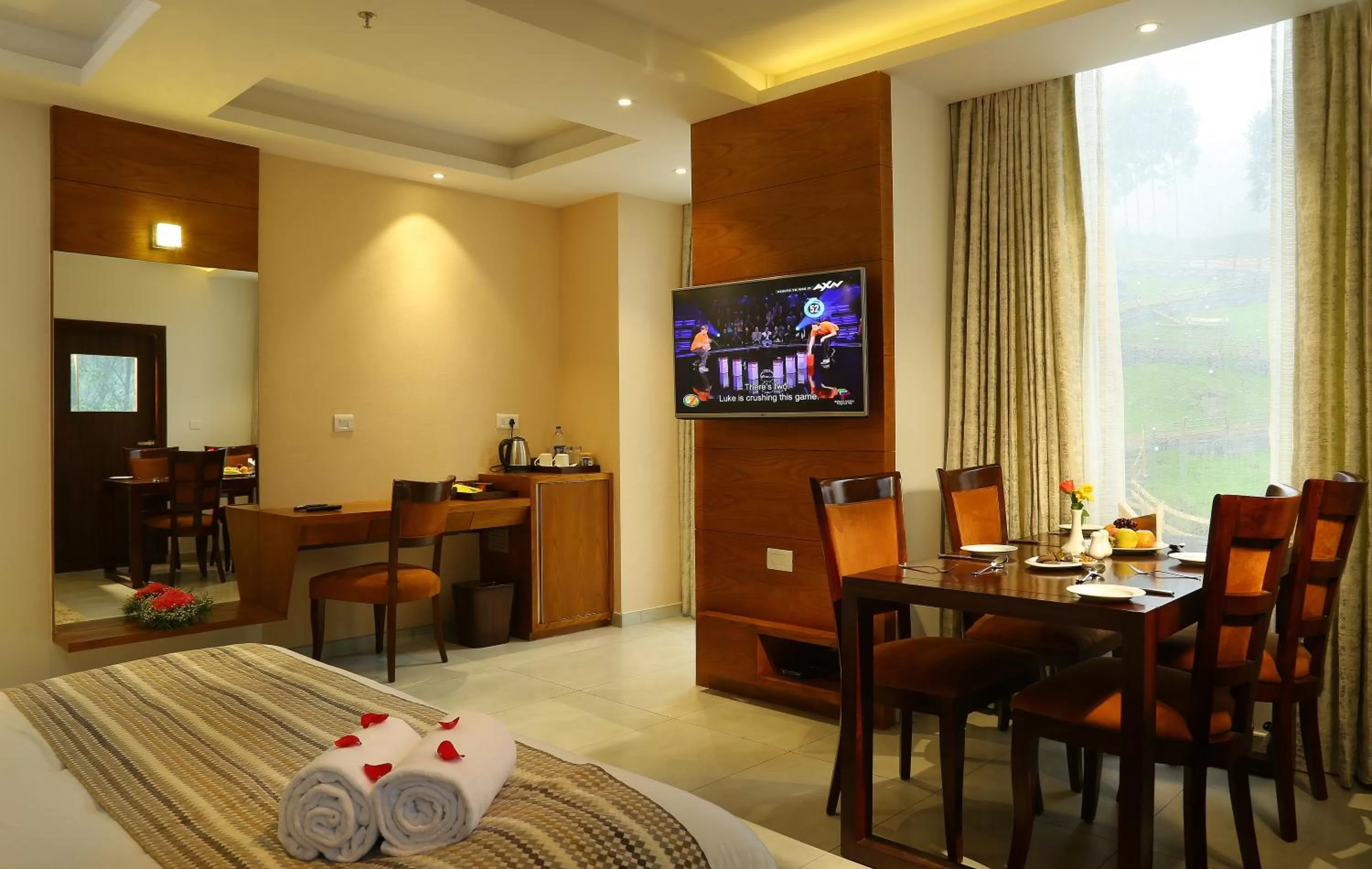 Deluxe King Room in Blanket Hotel & Spa