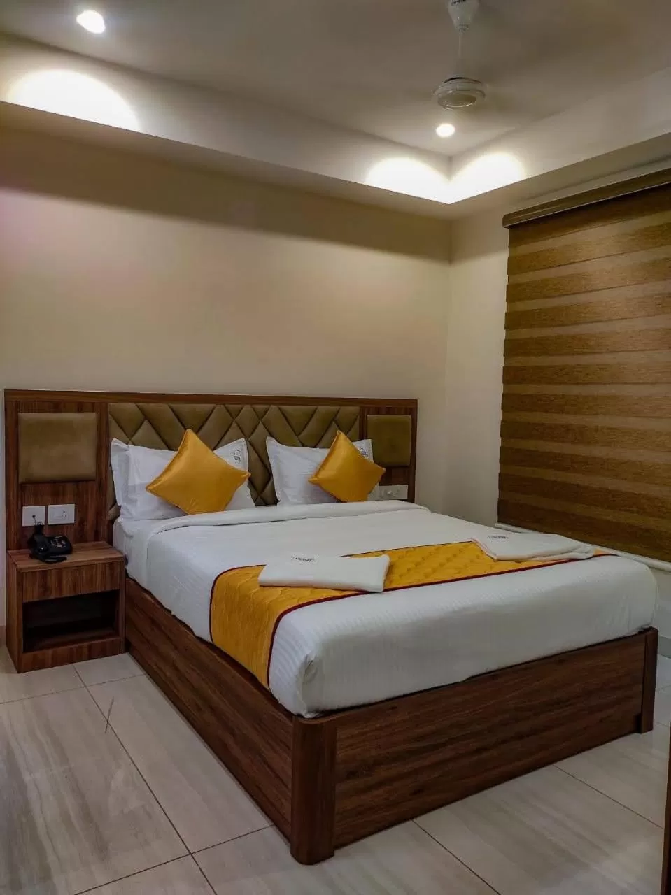 Deluxe Twin Room - single occupancy in RR Mount Elite Suites