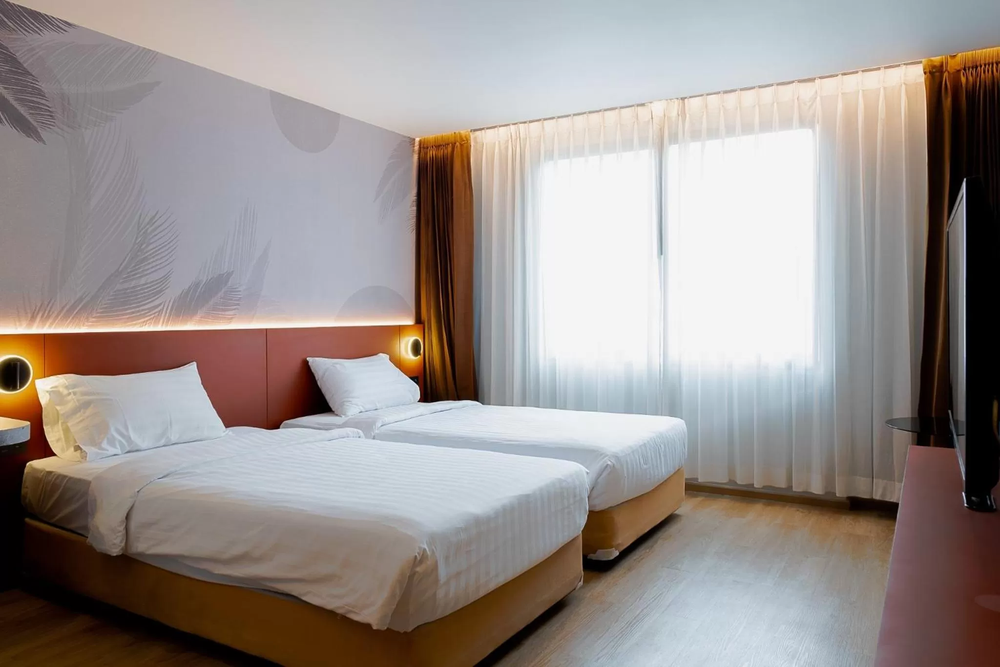 Standard Twin Room in Buri Sriphu Hotel