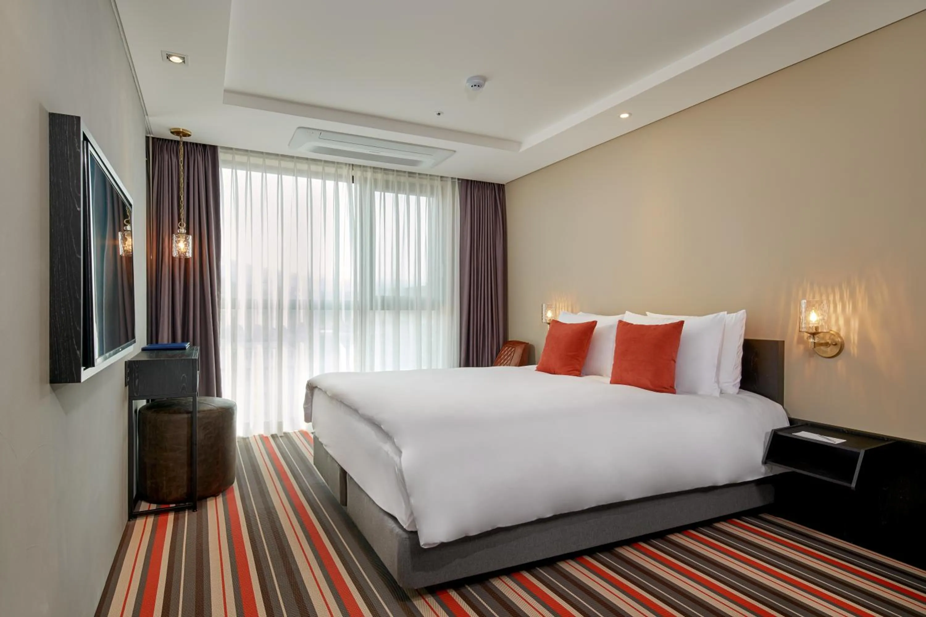 Standard Double Room in Hotel Alice and Trunk