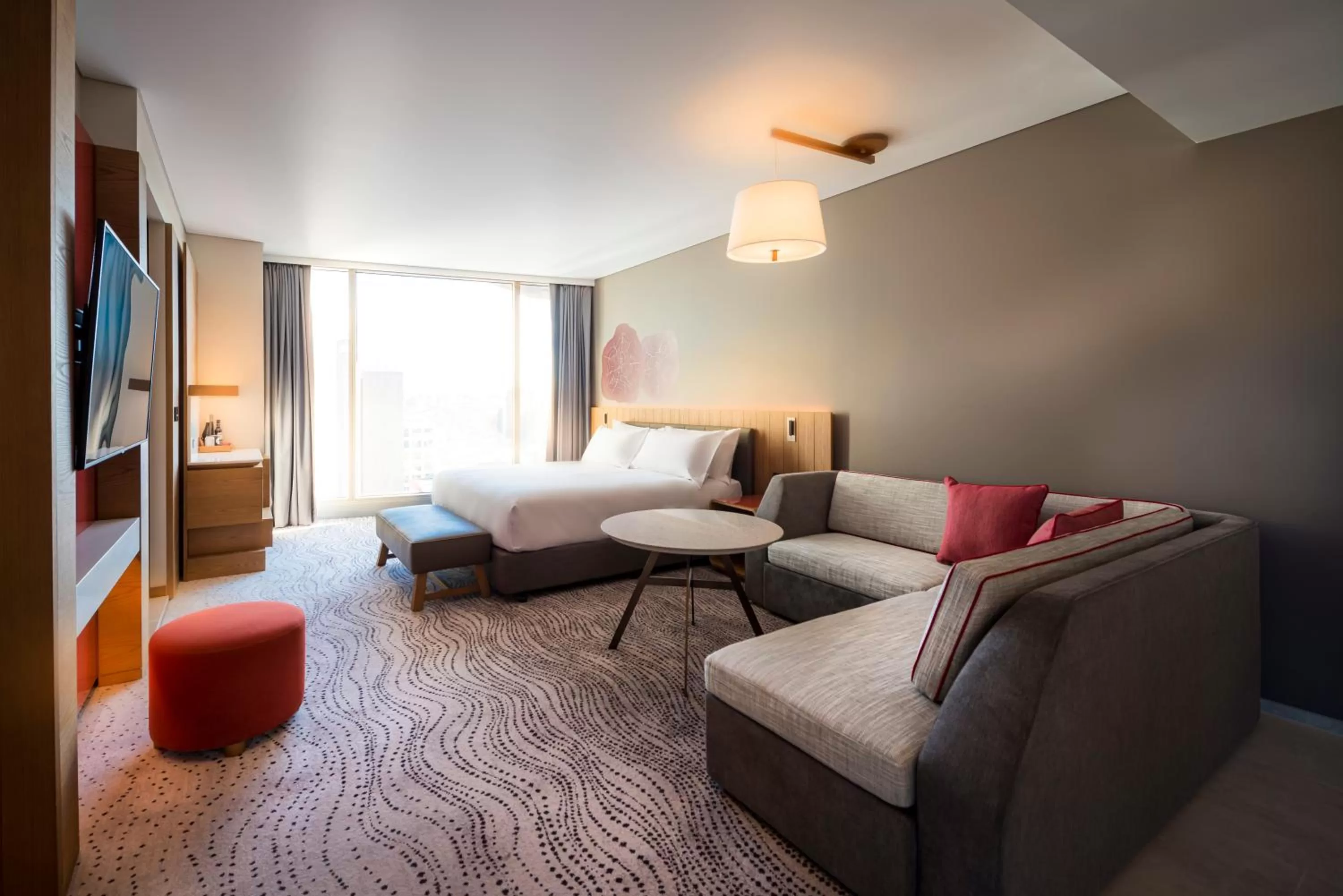 Junior King Suite - Lounge Access in Crowne Plaza Hobart by IHG