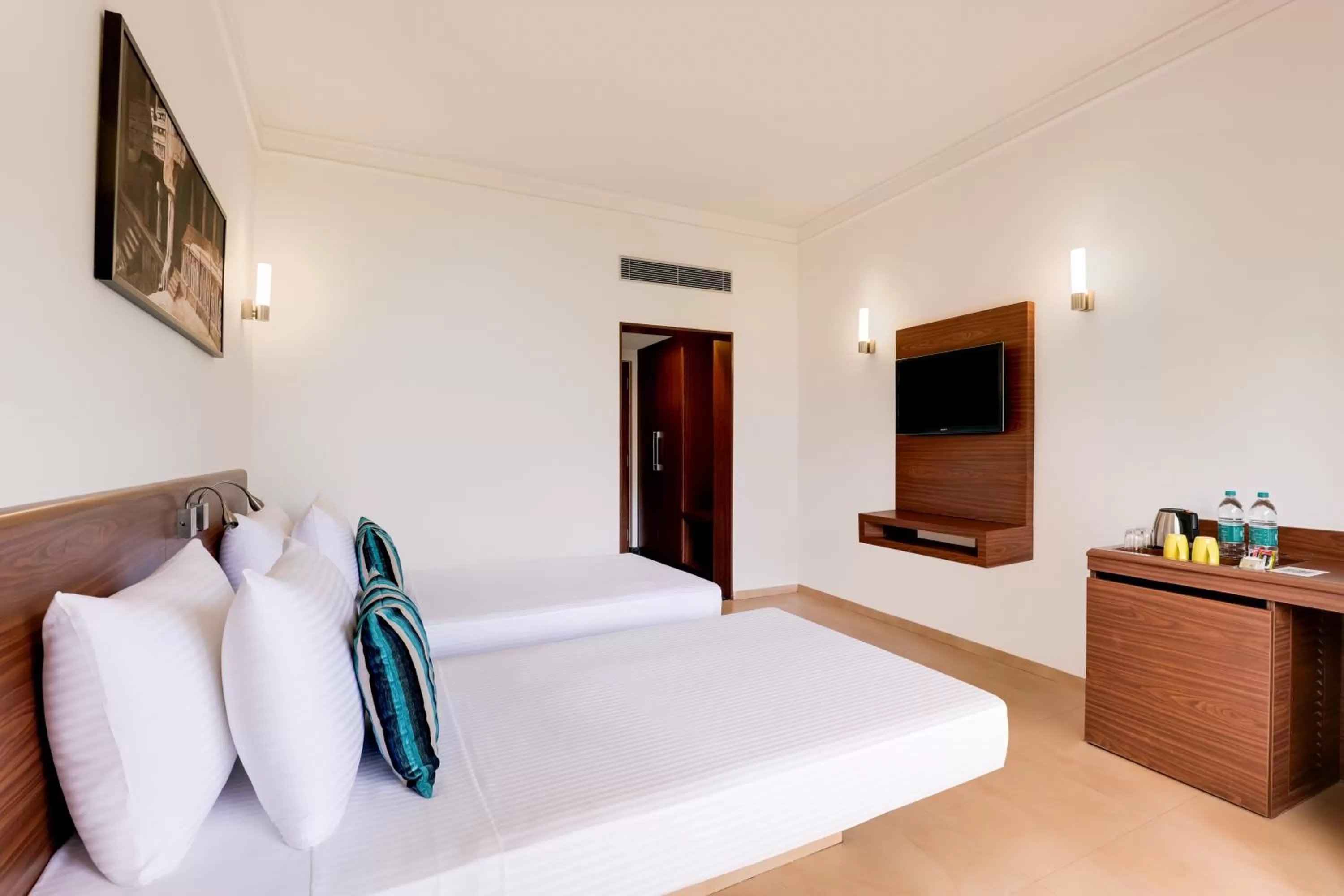 Executive Twin Room with Garden - single occupancy in Lemon Tree Hotel, Aurangabad