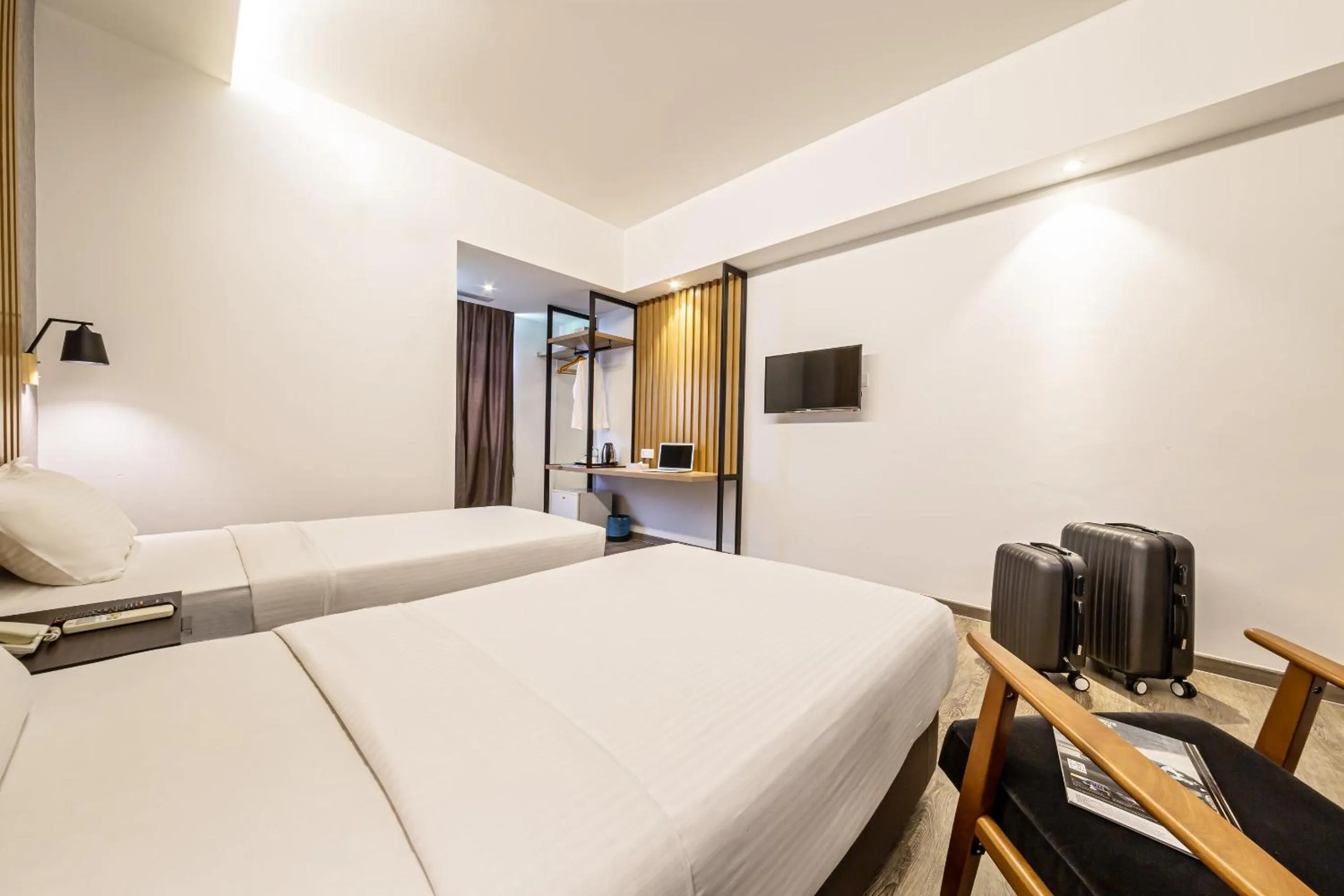 Deluxe Twin Room in Thy Executive Hotel