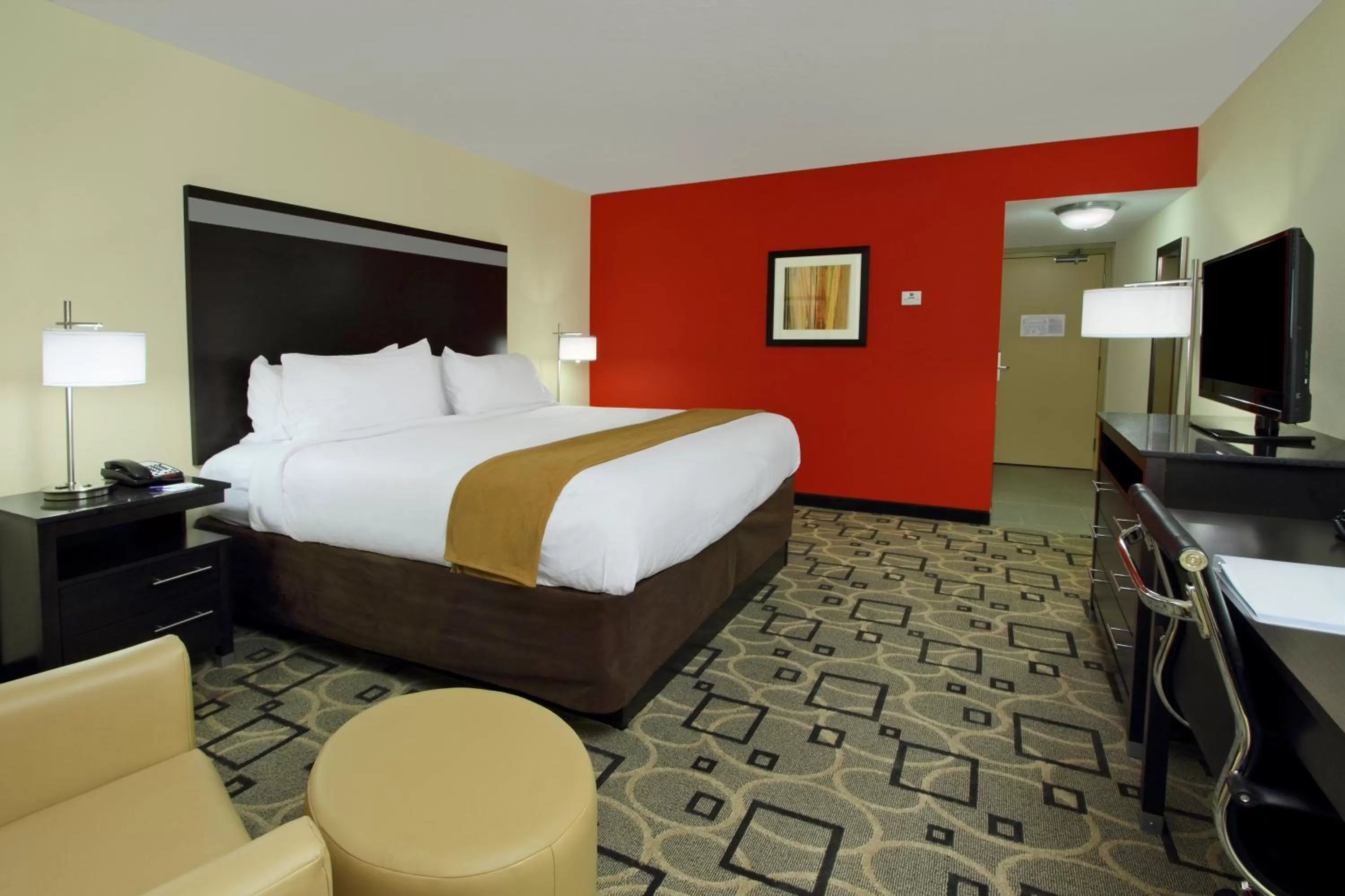 King Room in Holiday Inn Express Augusta Downtown, an IHG Hotel