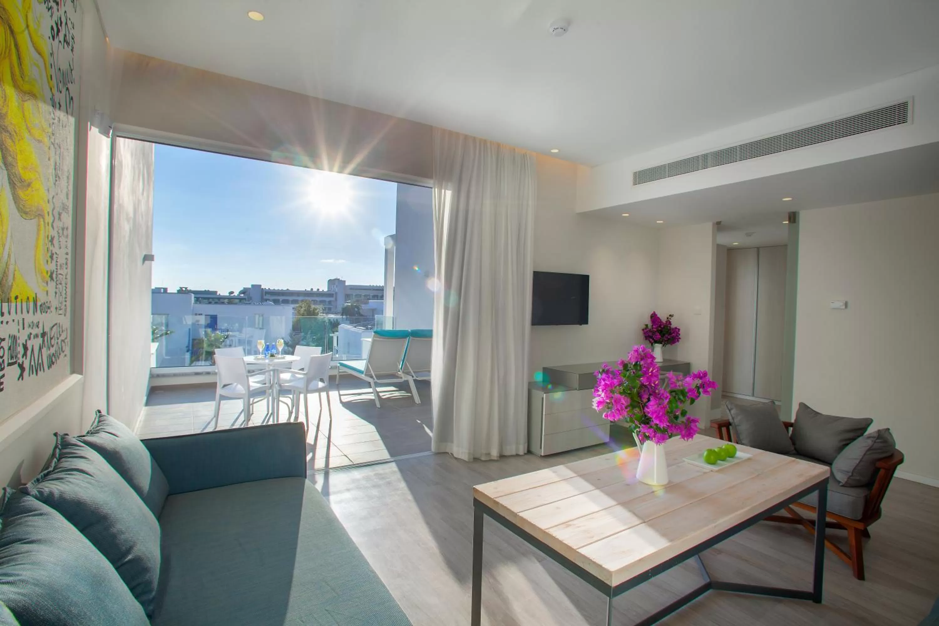 Suite with Pool View in Aliathon Aegean