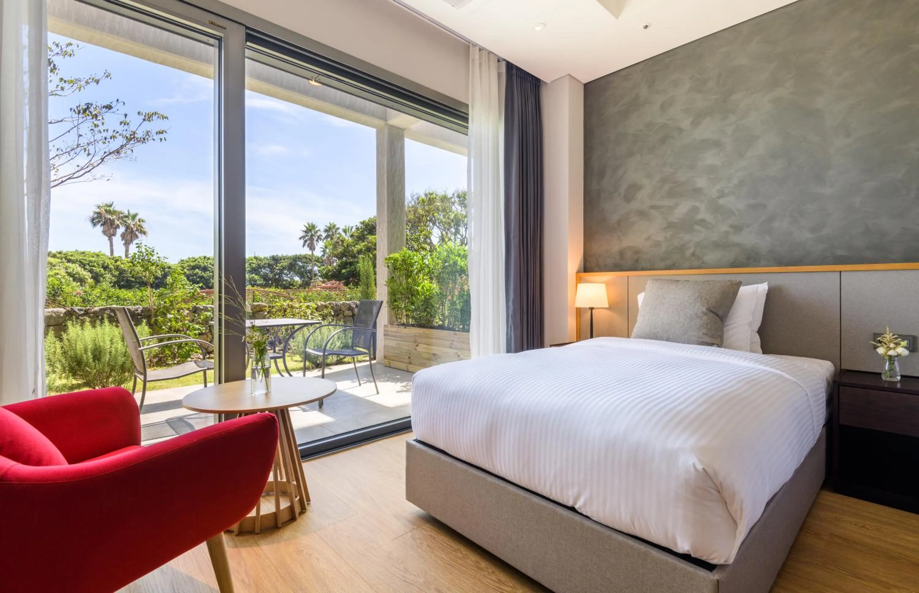 Deluxe Twin Garden (Annex Building) in The Grand Sumorum