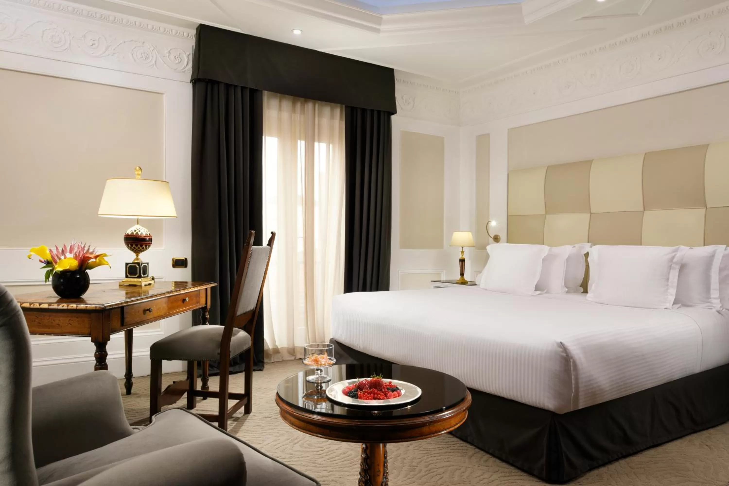 Deluxe  Room in Hotel Splendide Royal - The Leading Hotels of the World