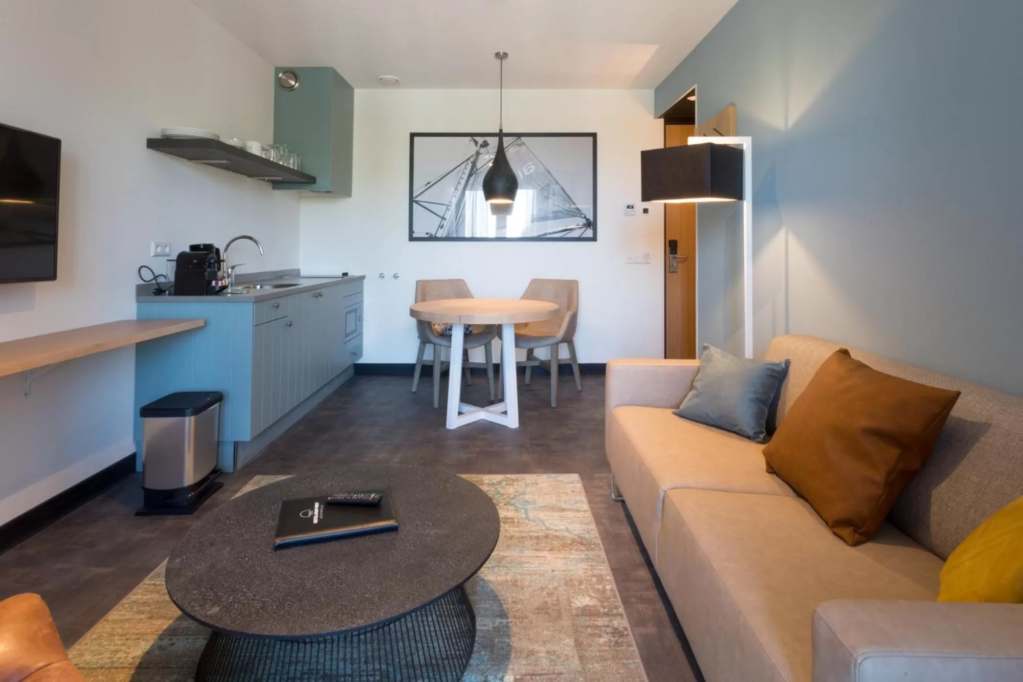 Deluxe Suite (max. 1 dog allowed on request) in Hotel Kaap West I Kloeg Collection