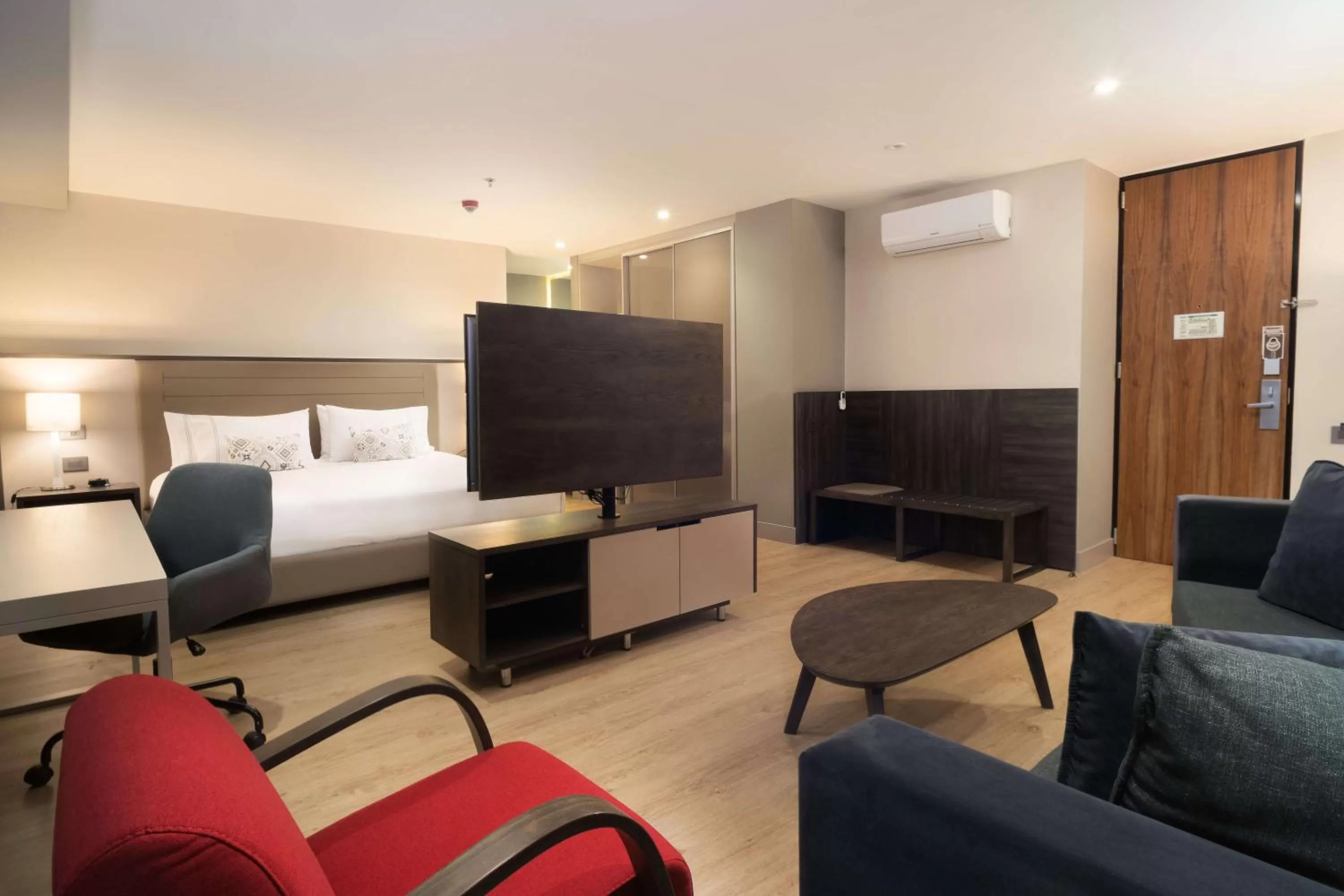 Deluxe King Suite in Hotel Habitel Prime